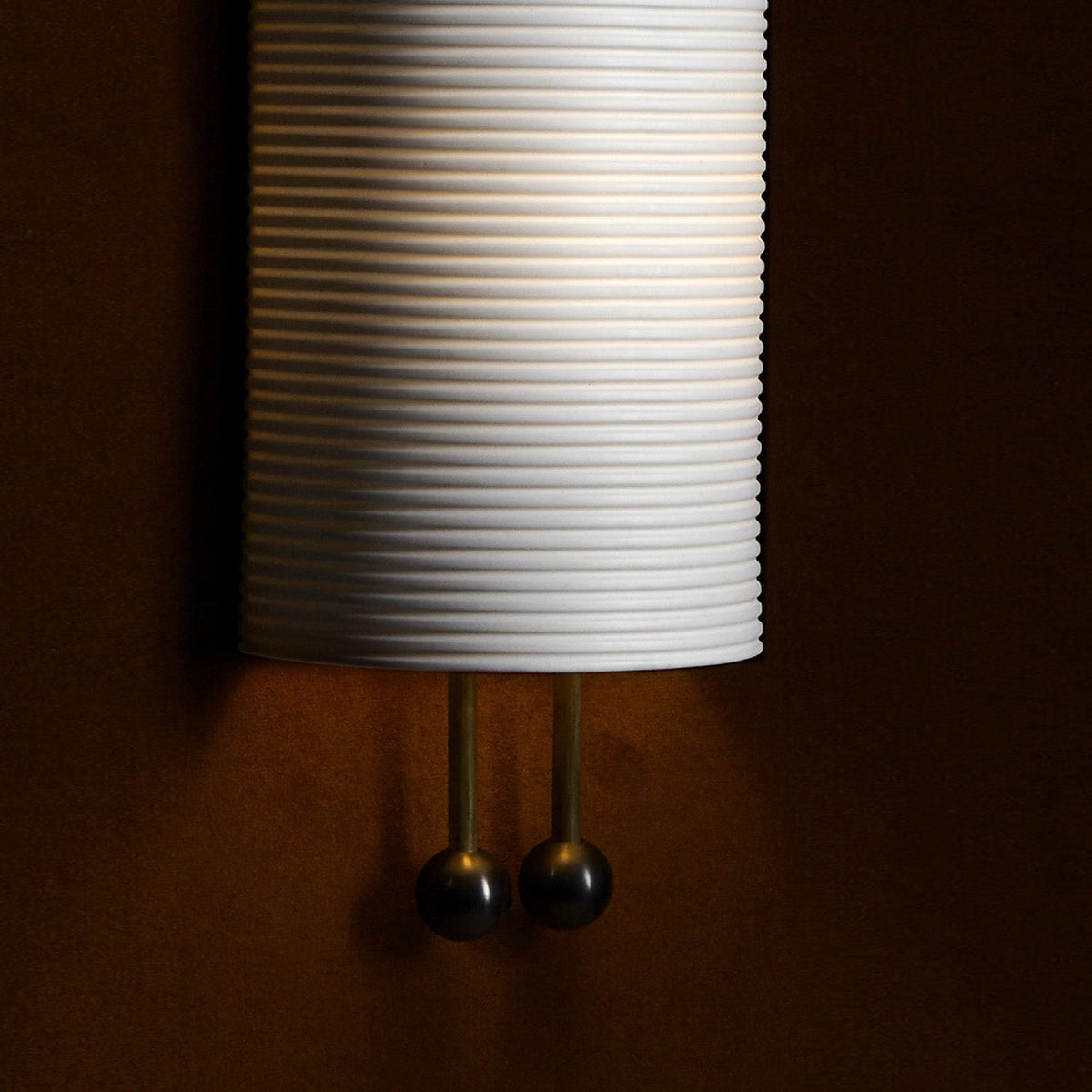 Bly Wall Lamp Opal Glass Gold Rods