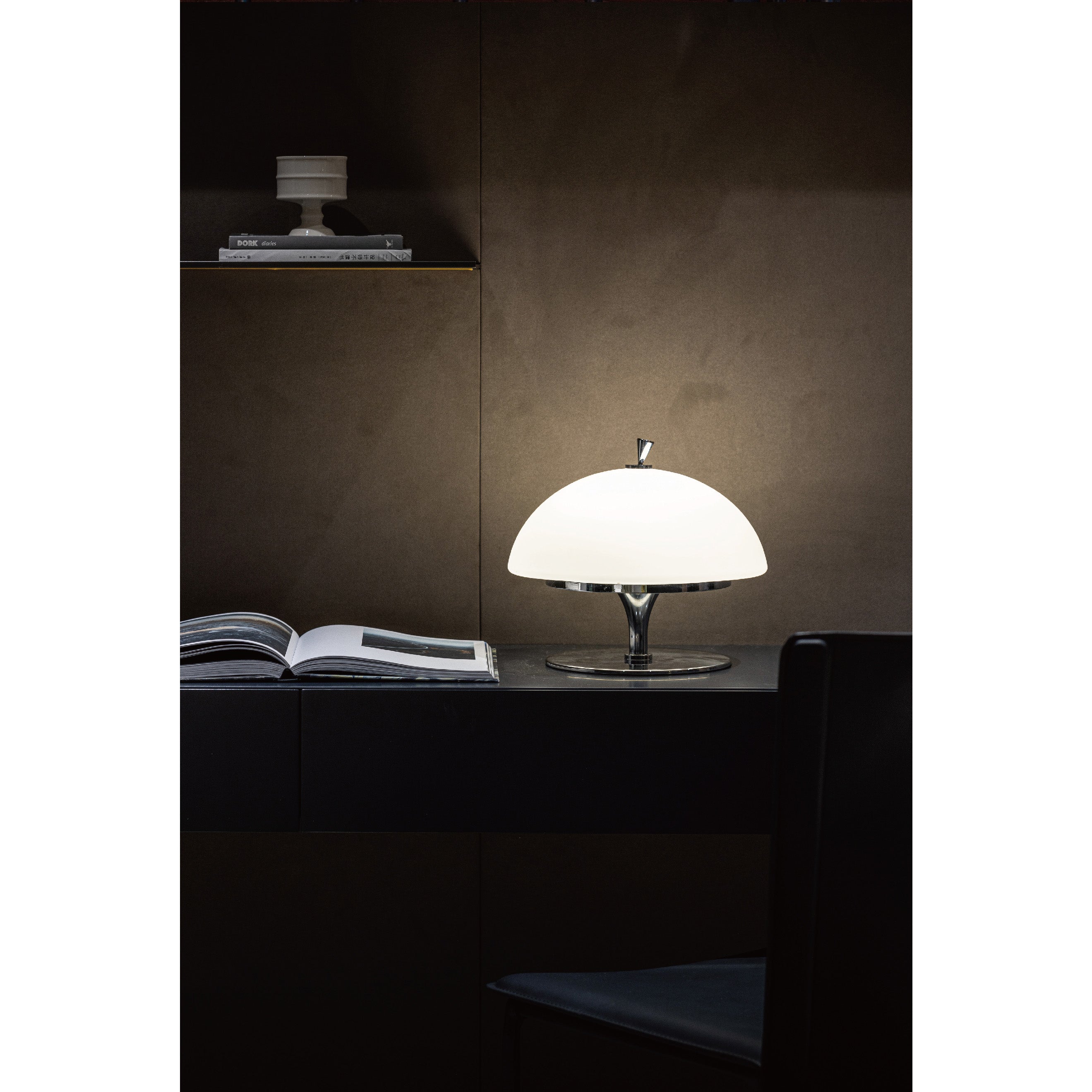 Auret Table Lamp (Built-in Battery)