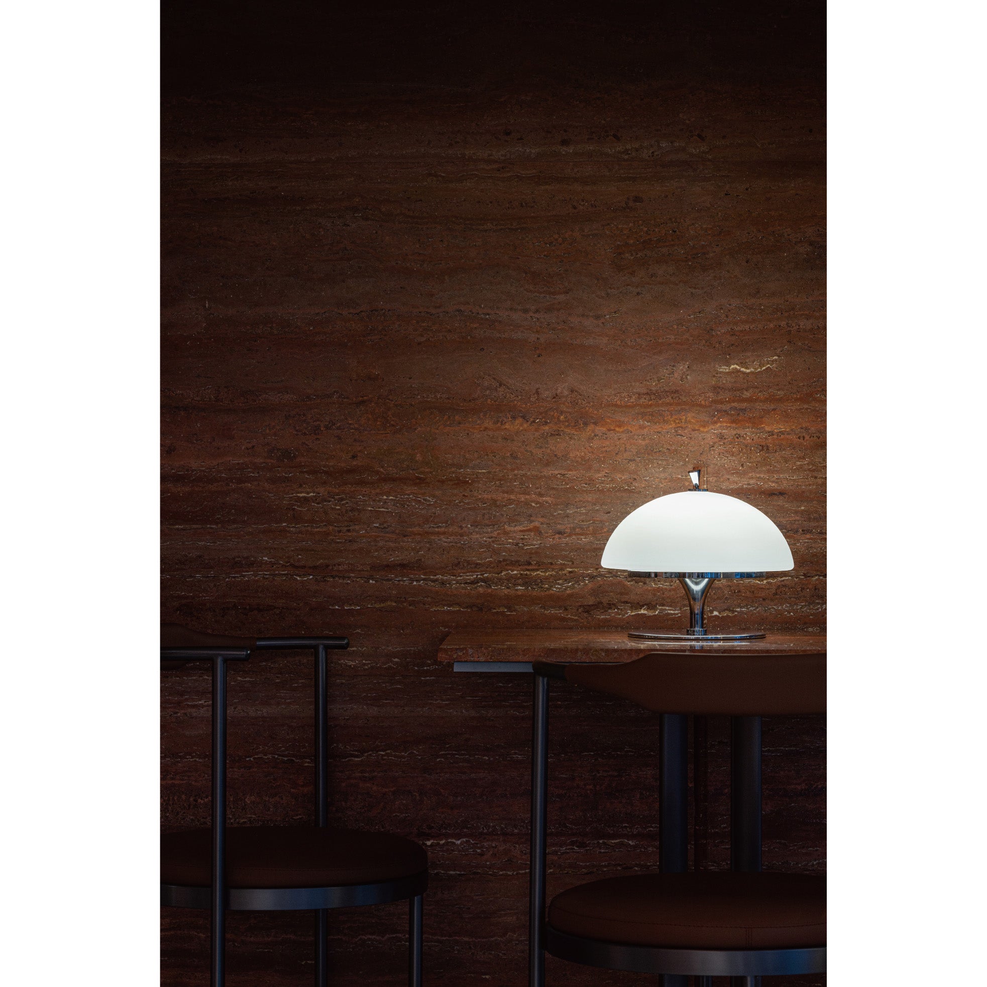 Auret Table Lamp (Built-in Battery)