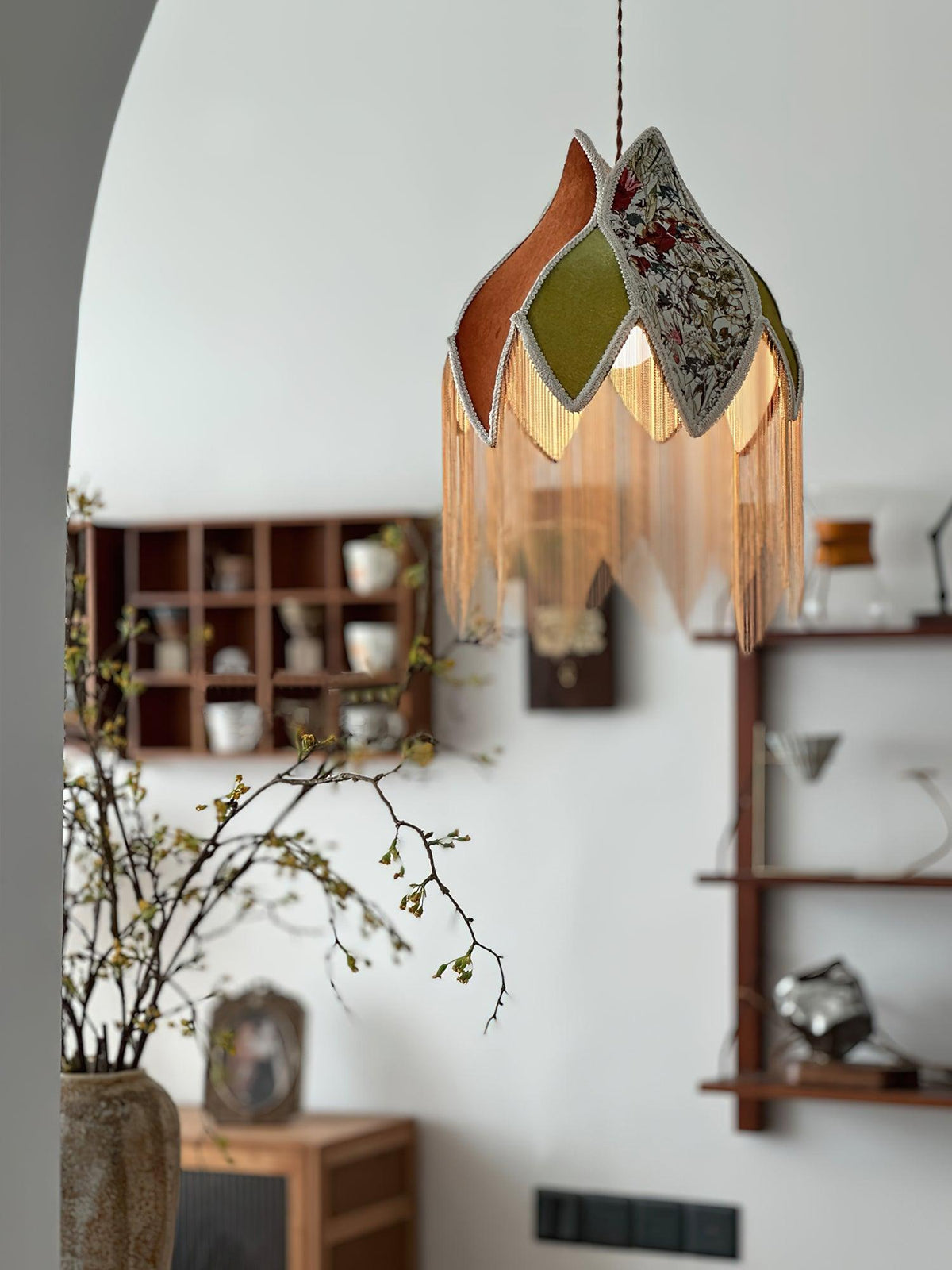 Yolvin Unique Fringed Pendant Lamp