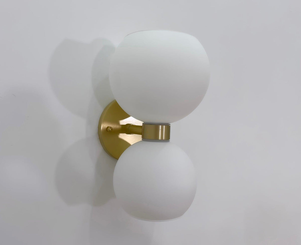 Avynion Modern Nordic Art Glass Wall Lamp