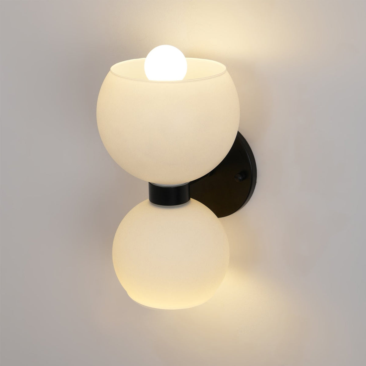 Avynion Modern Nordic Art Glass Wall Lamp
