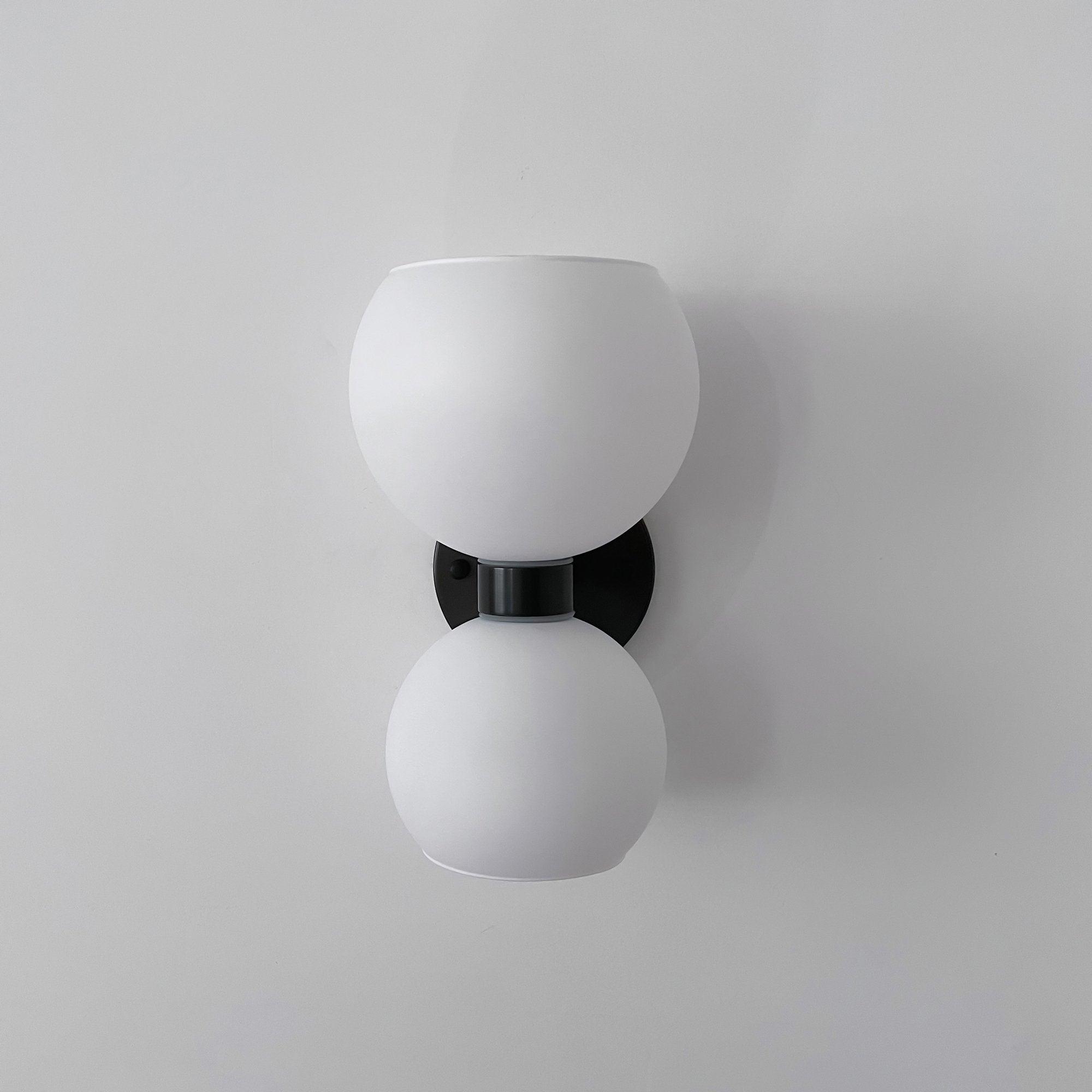 Umarion Round Pearl Glass Sconce Wall lamp