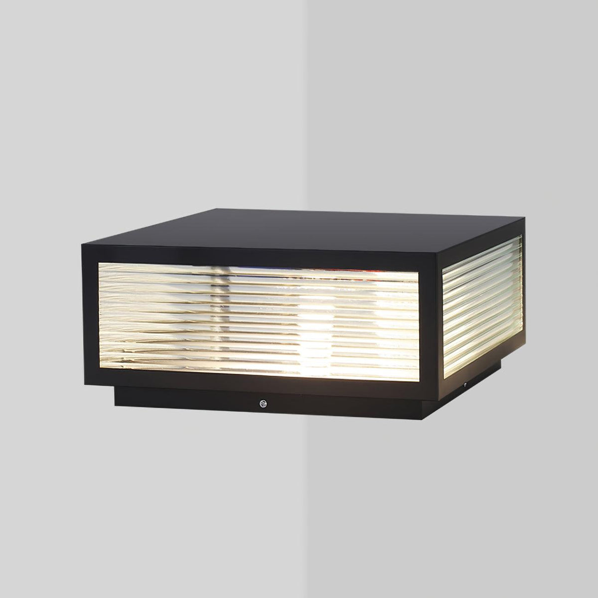 Gage Traditional Natural Glass Outdoor Light
