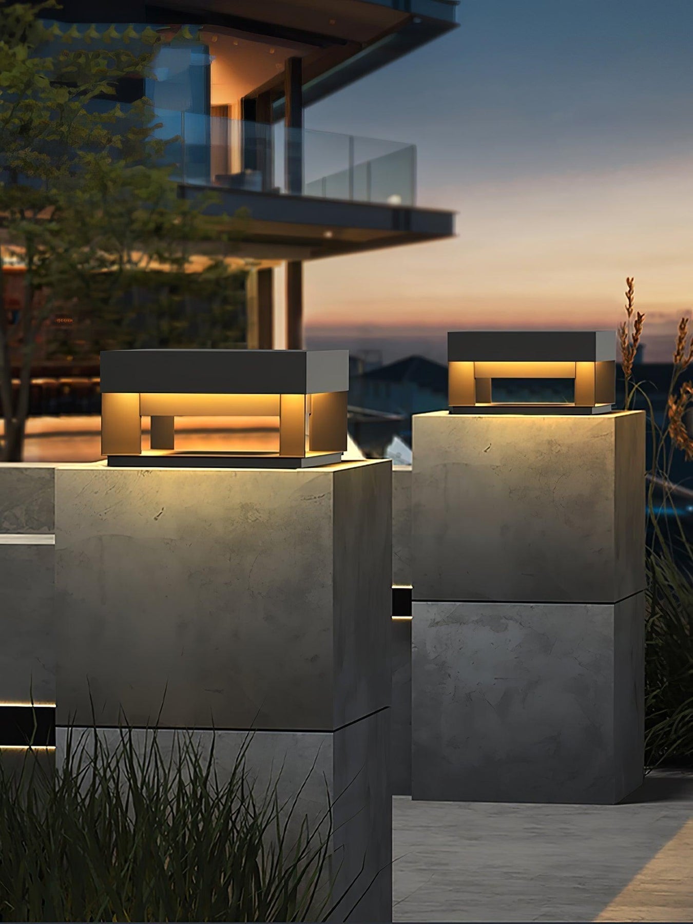 Mirisise Outdoor Light