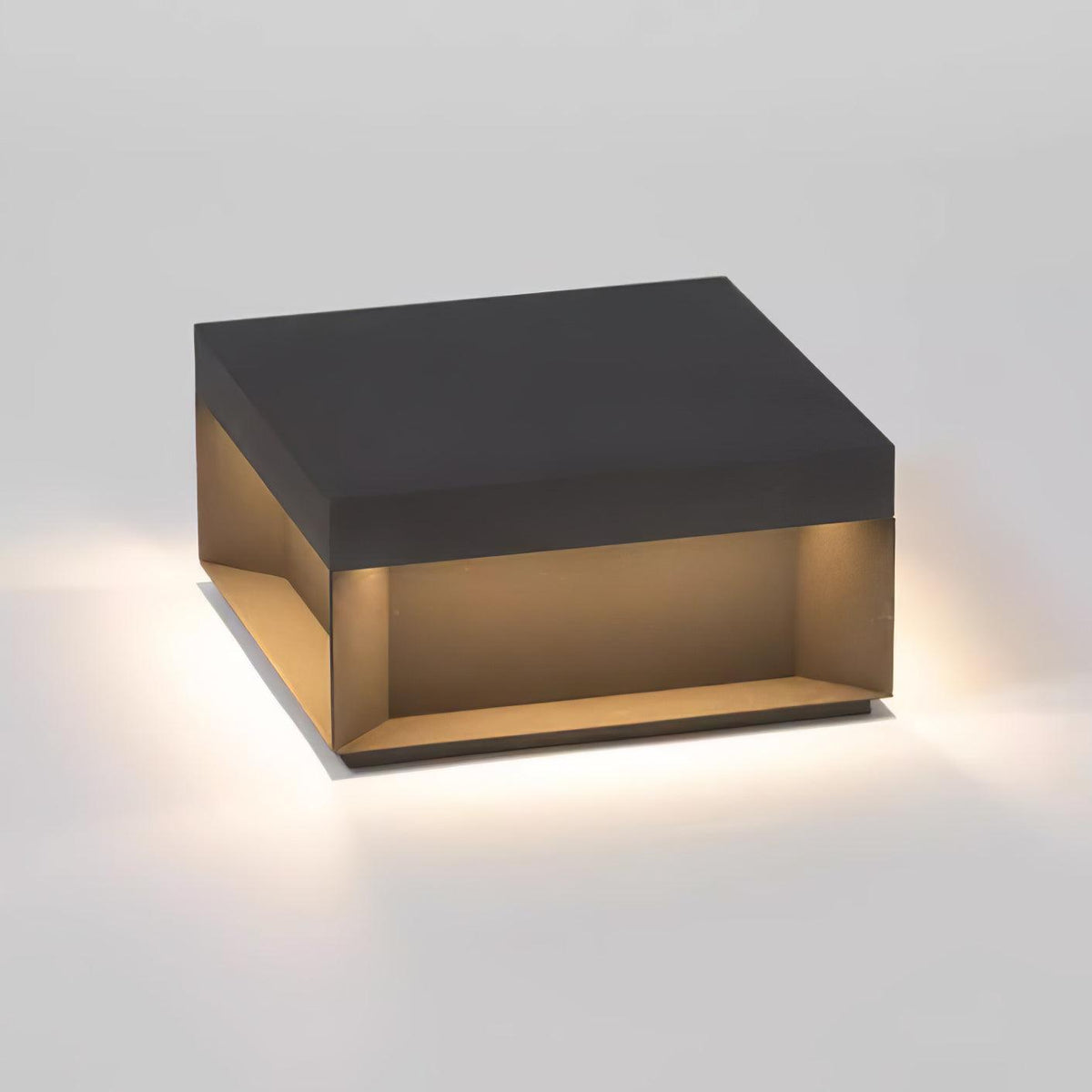 Mirisise Outdoor Light
