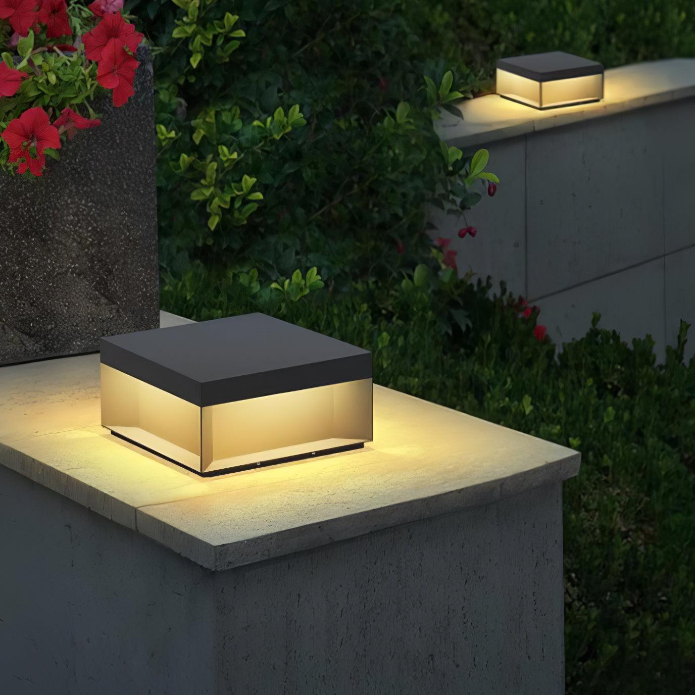 Polly Modern Outdoor Light