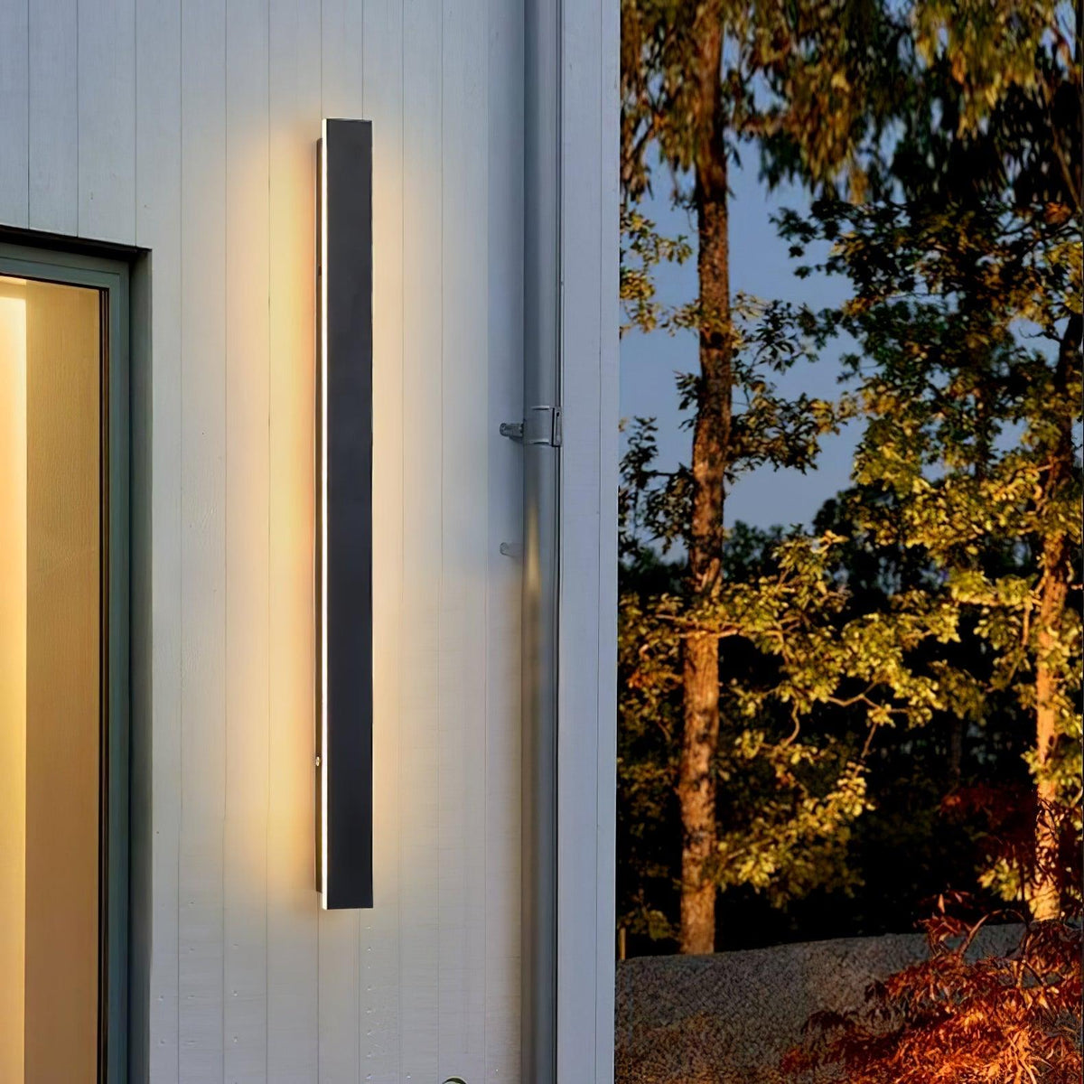 Renalira Long Strip Solar Outdoor Sconce
