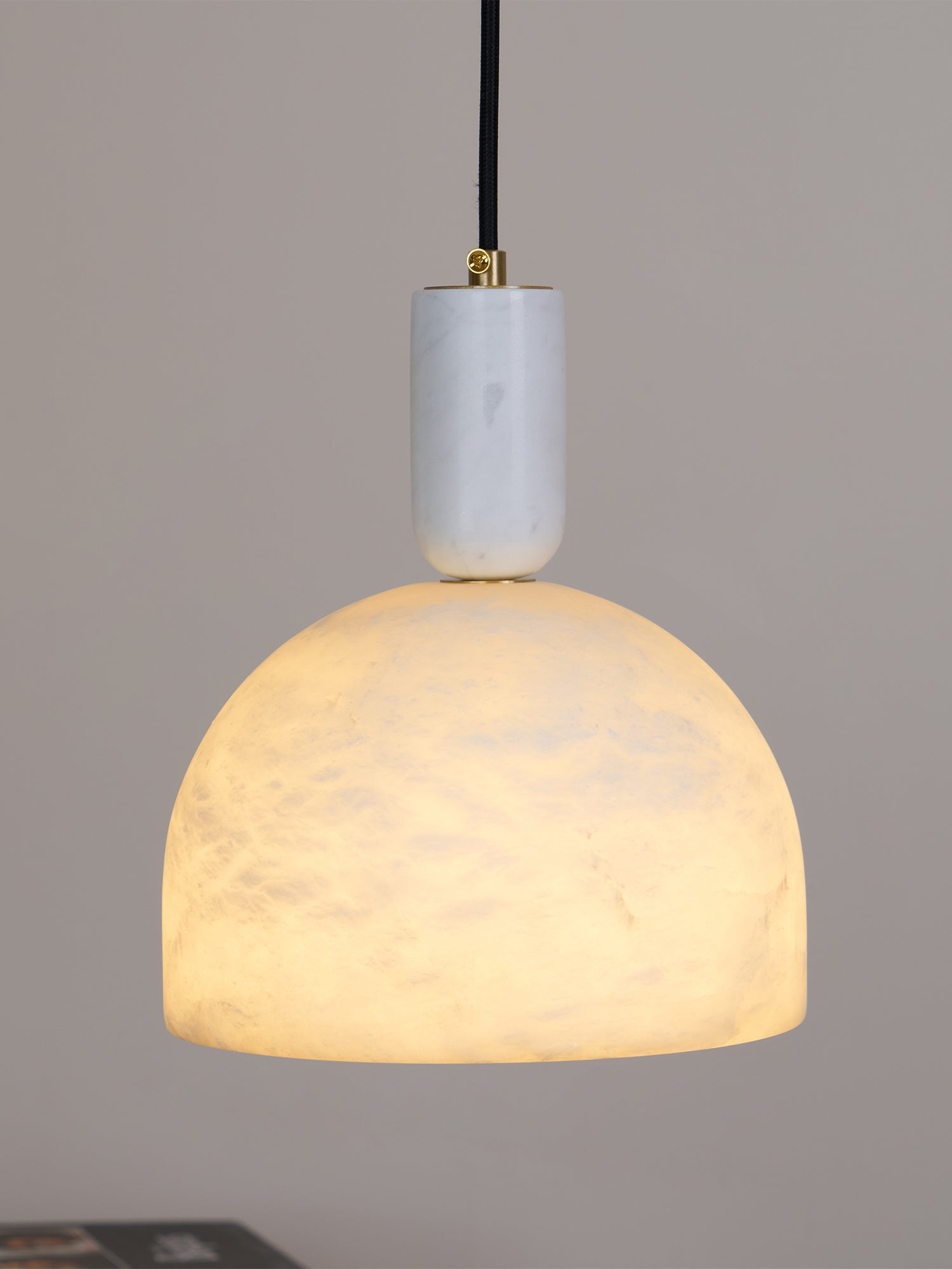Leda Minimalist Alabaster Pendant Light