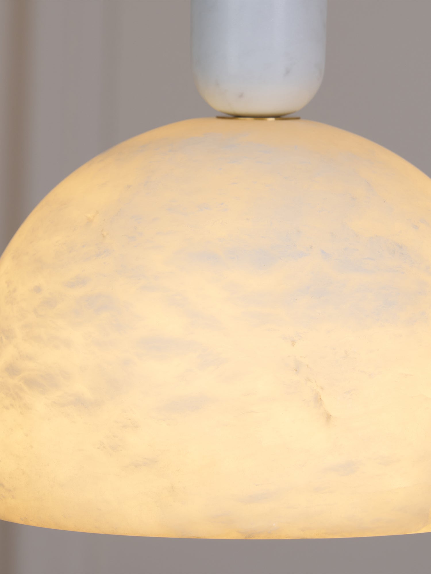 Leda Minimalist Alabaster Pendant Light