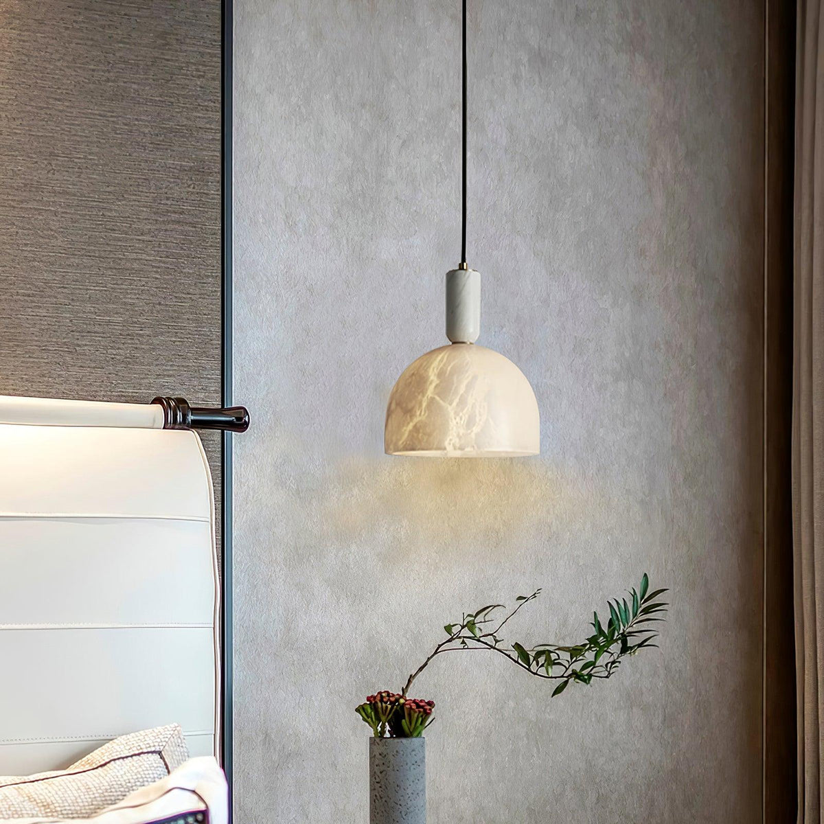 Leda Minimalist Alabaster Pendant Light