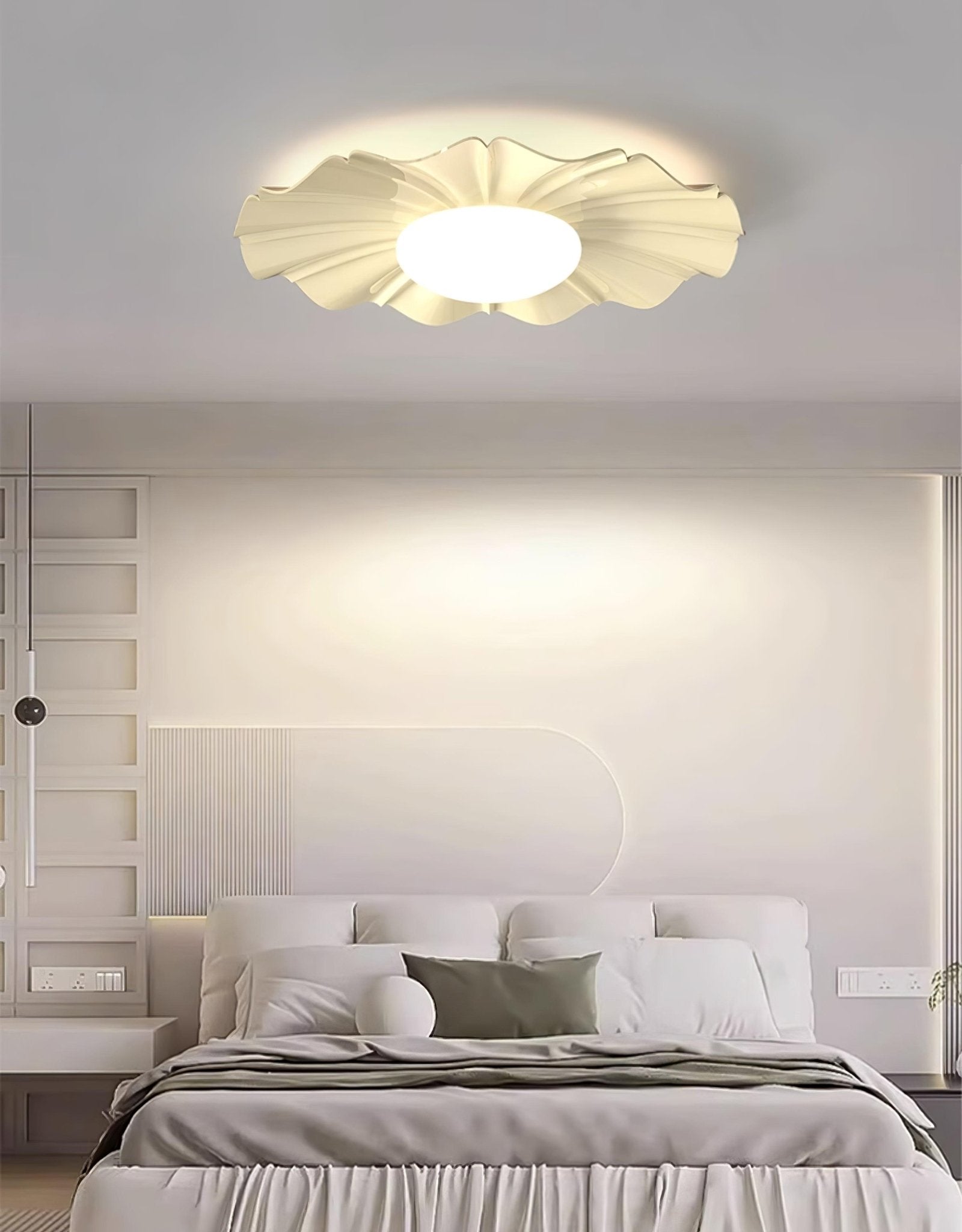 Oriiraya Ceiling Light Gold LED Scalloped for Bedroom