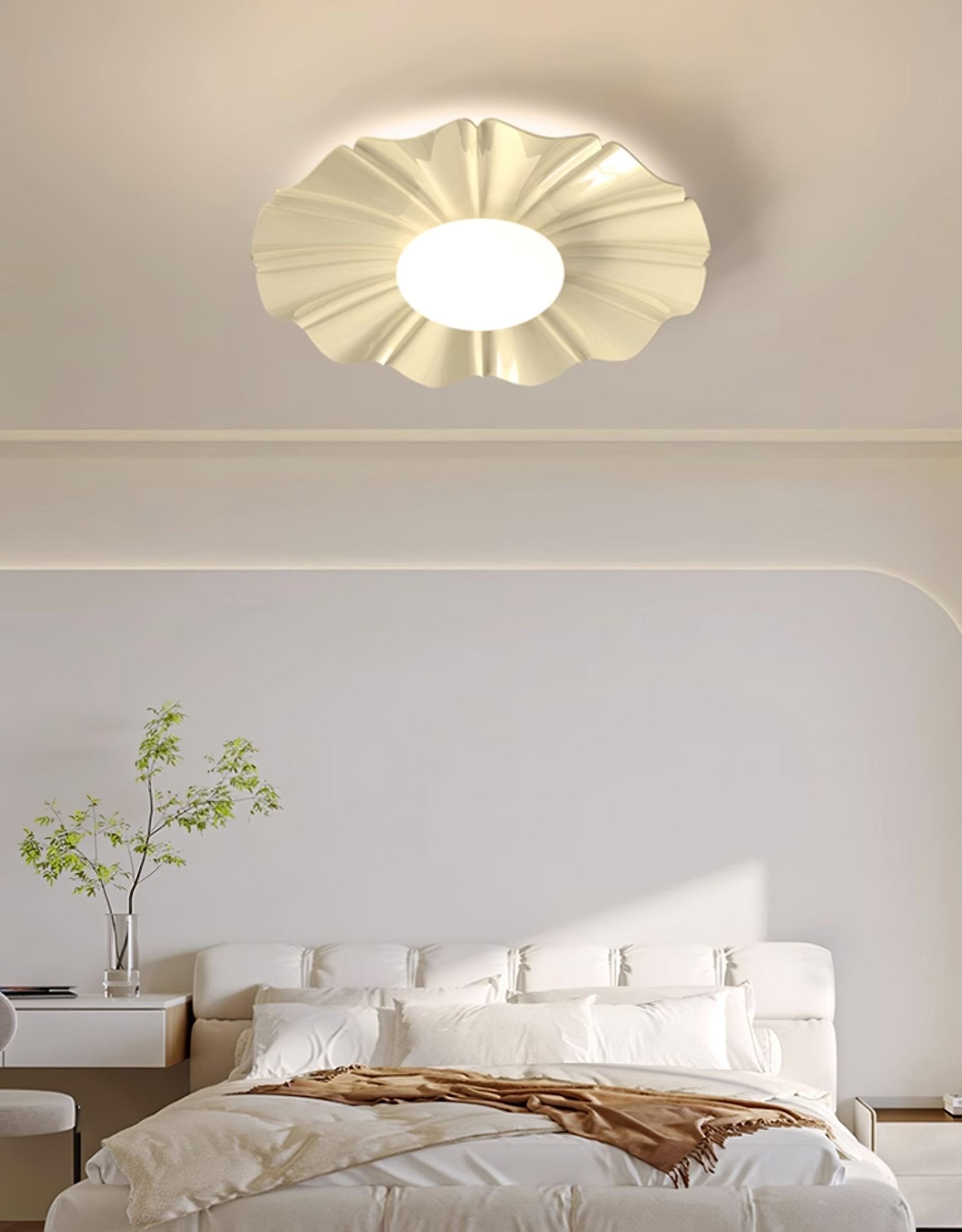 Oriiraya Ceiling Light Gold LED Scalloped for Bedroom