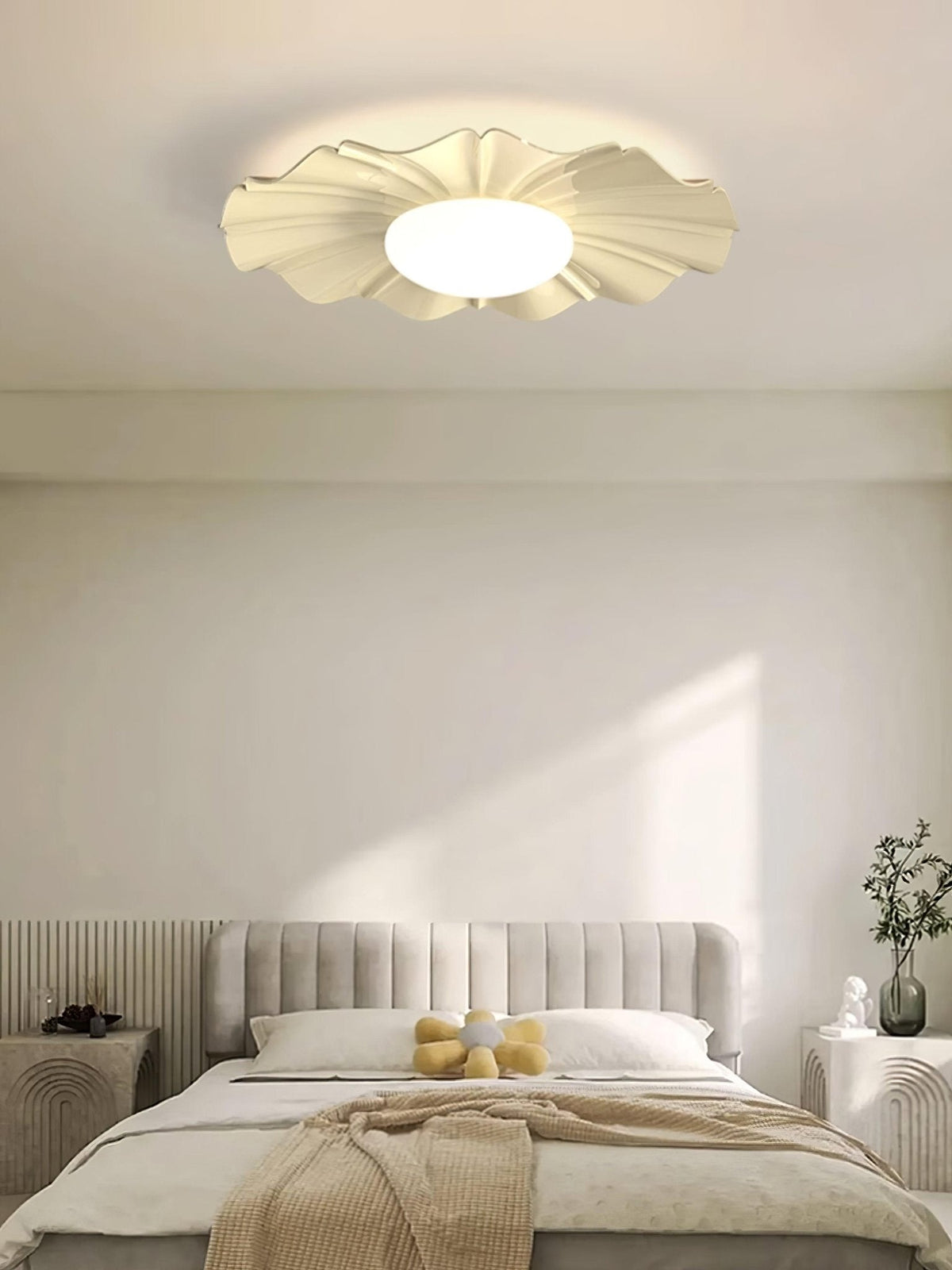 Oriiraya Ceiling Light Gold LED Scalloped for Bedroom