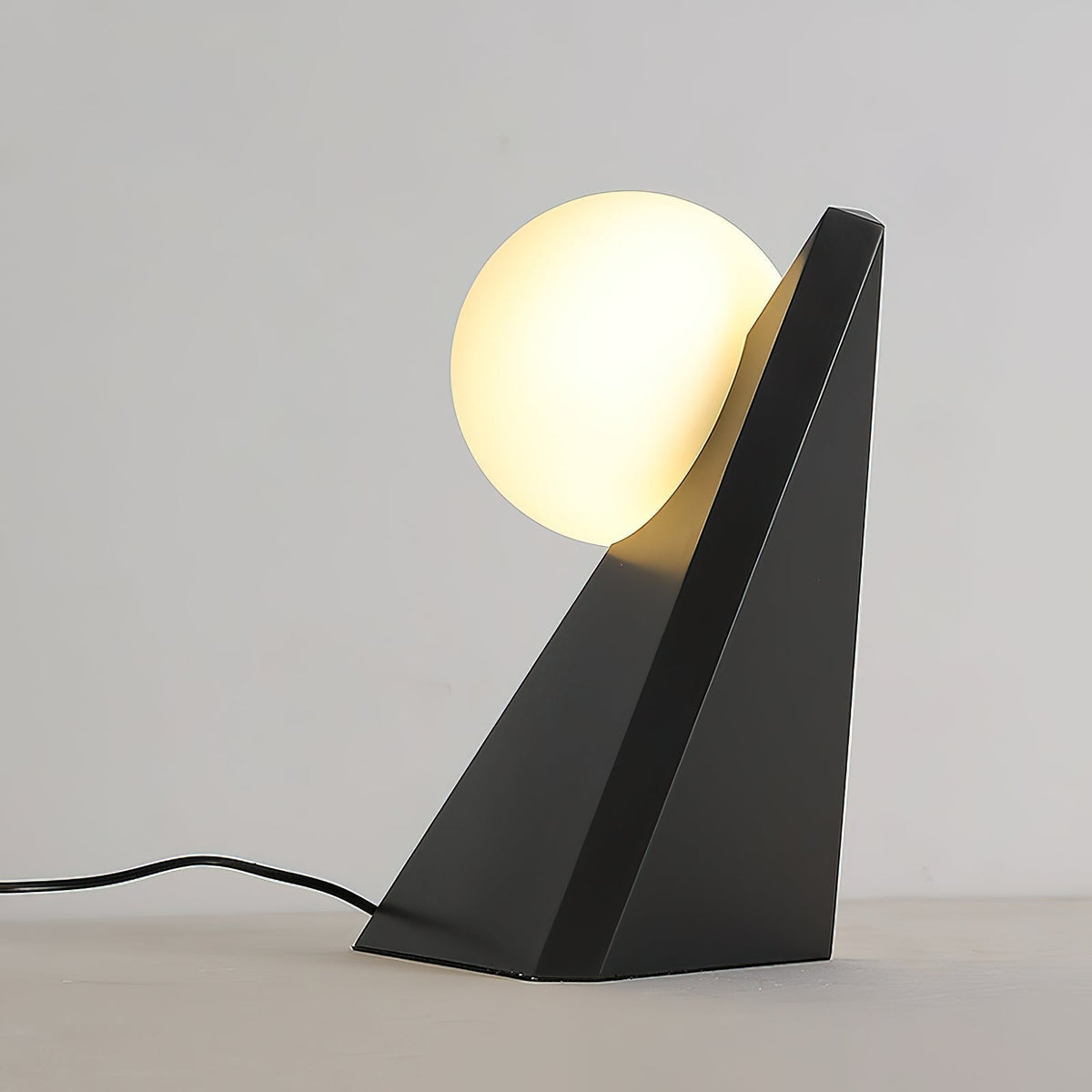 Liorarella Table Lamp