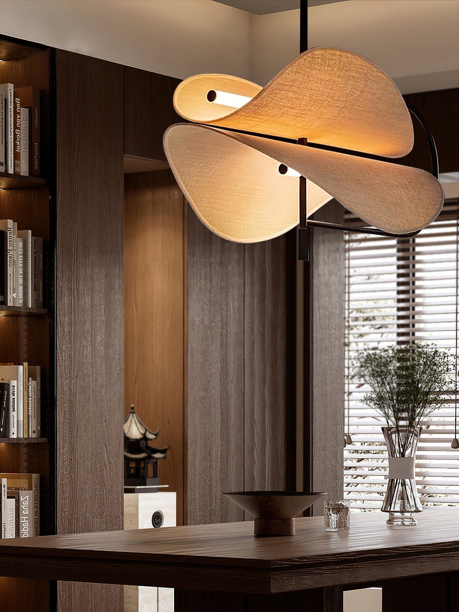 Elaiaya Pendant Light
