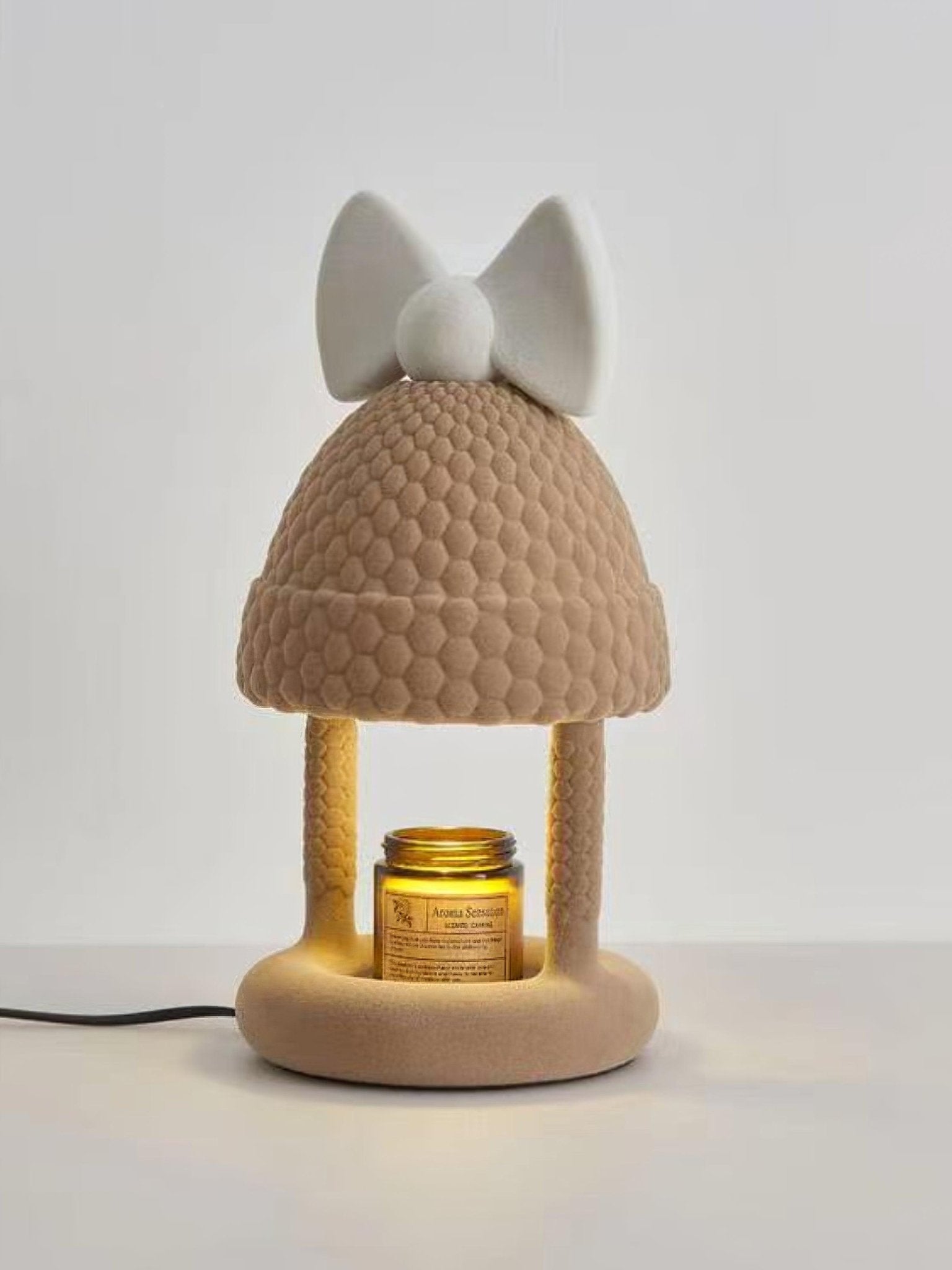 Zarinil Flocked Resin Playful Table Lamp