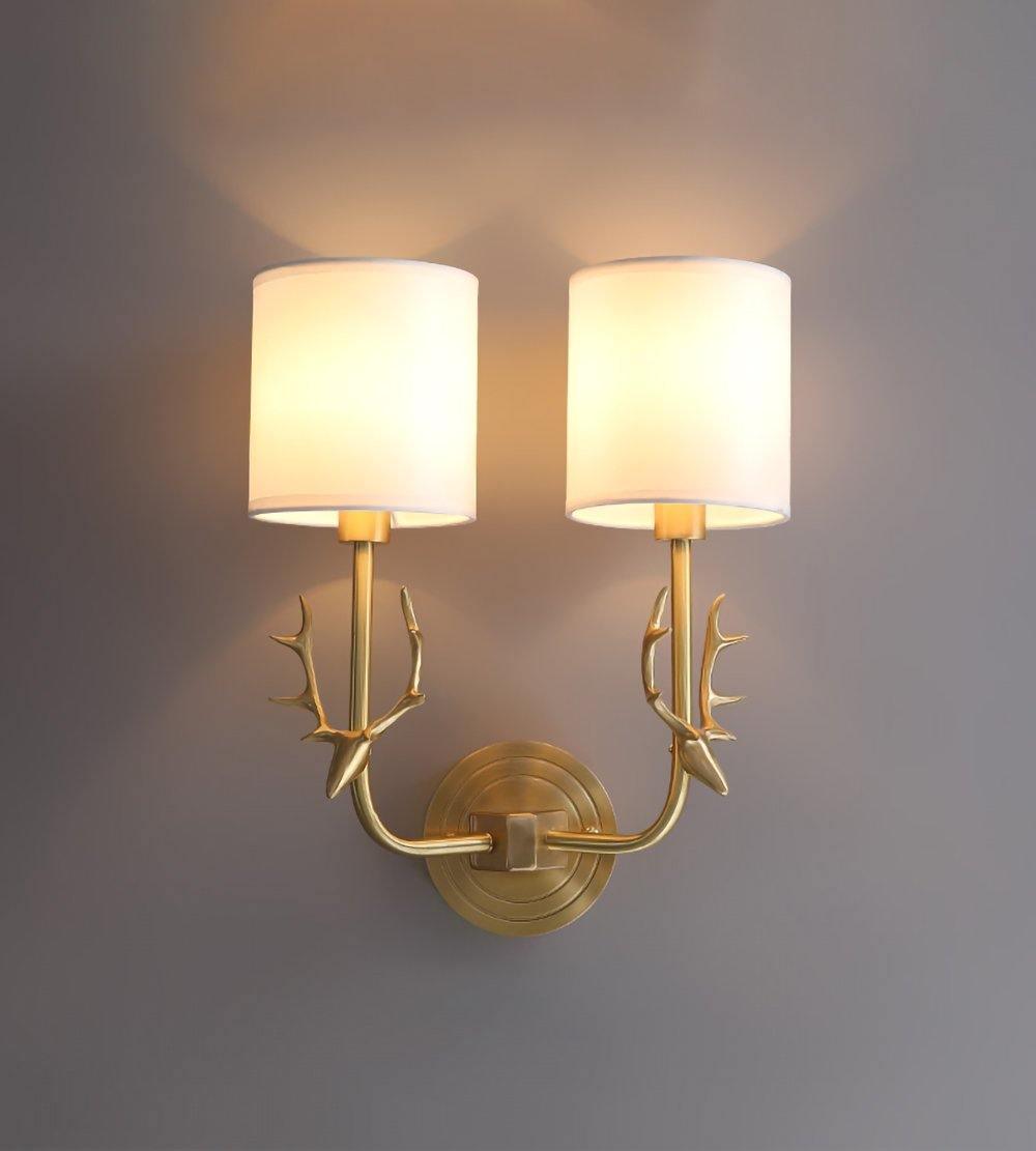 Noble Elegance Deer Head Brass Wall Light - Neutral Decor