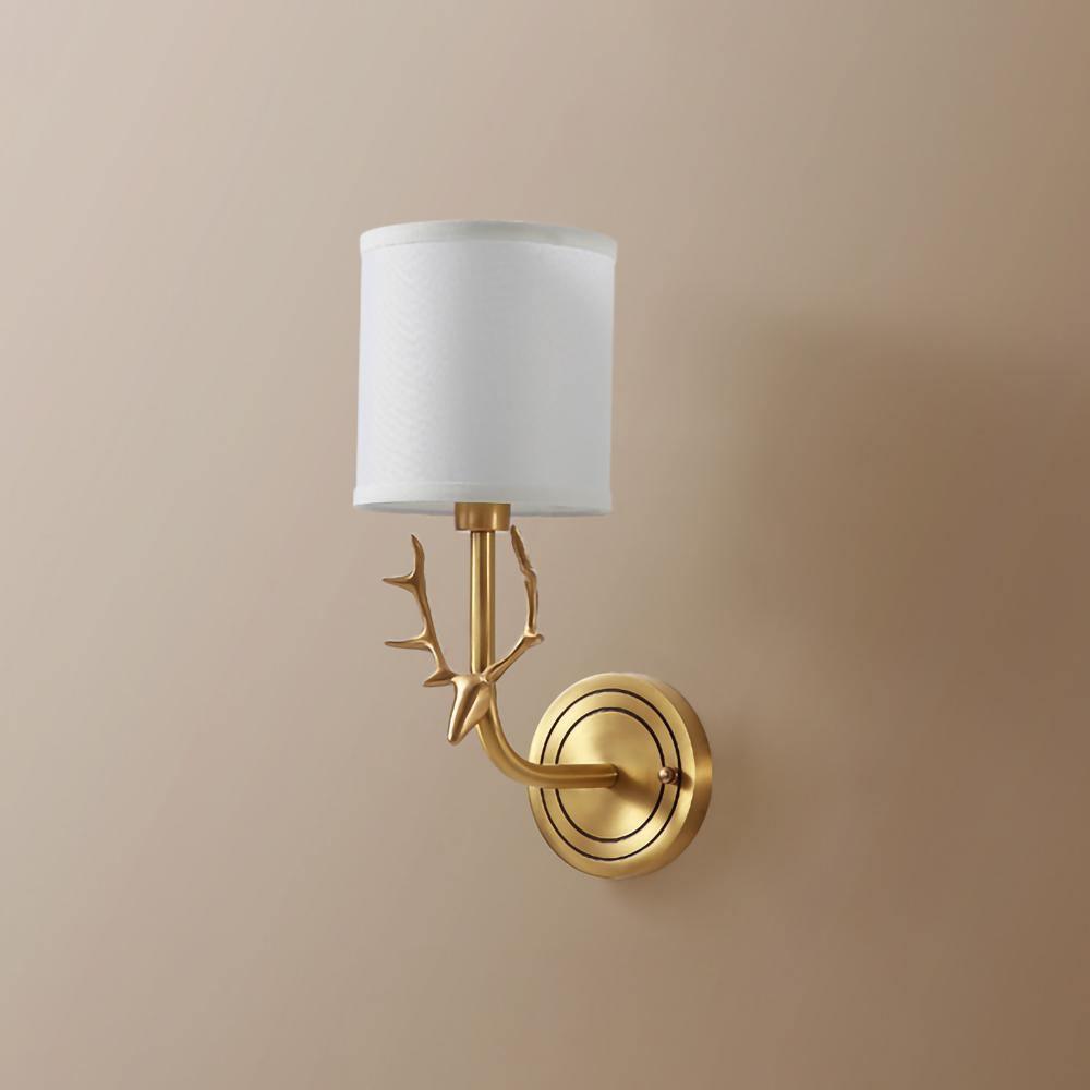 Noble Elegance Deer Head Brass Wall Light - Neutral Decor