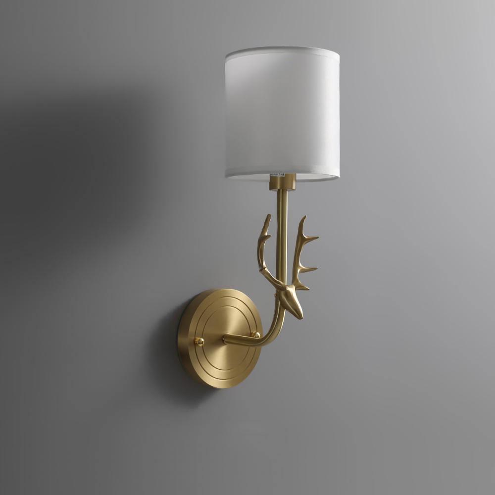 Noble Elegance Deer Head Brass Wall Light - Neutral Decor