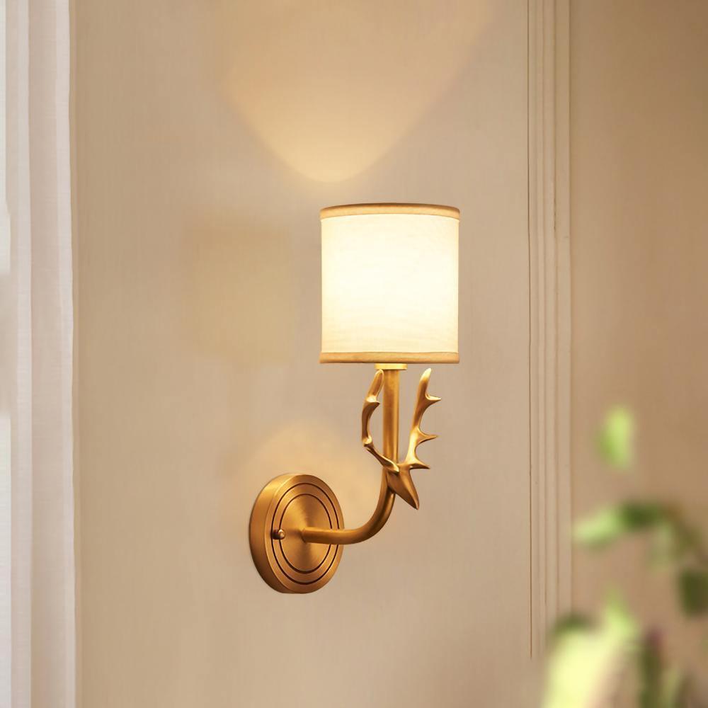 Noble Elegance Deer Head Brass Wall Light - Neutral Decor
