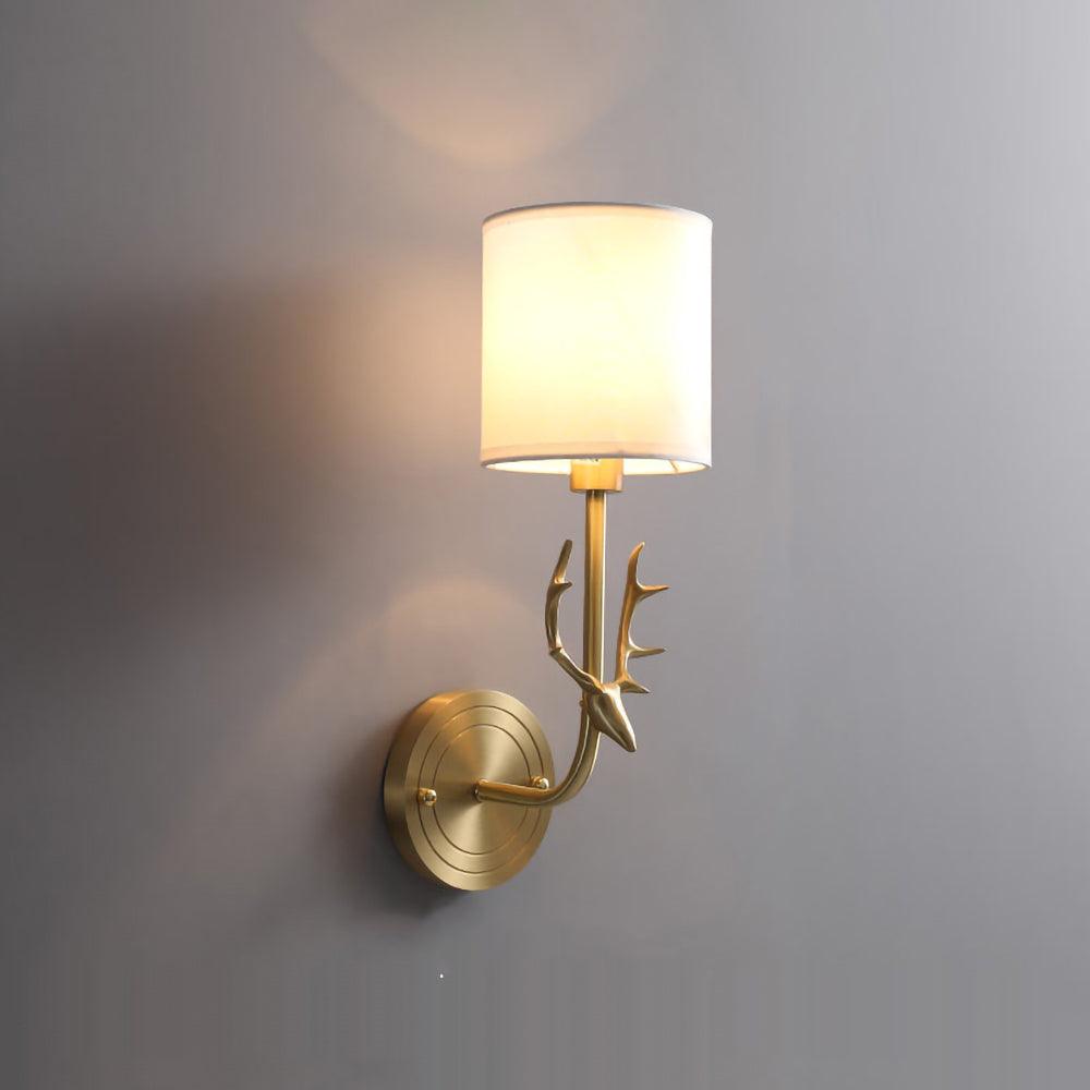 Noble Elegance Deer Head Brass Wall Light - Neutral Decor