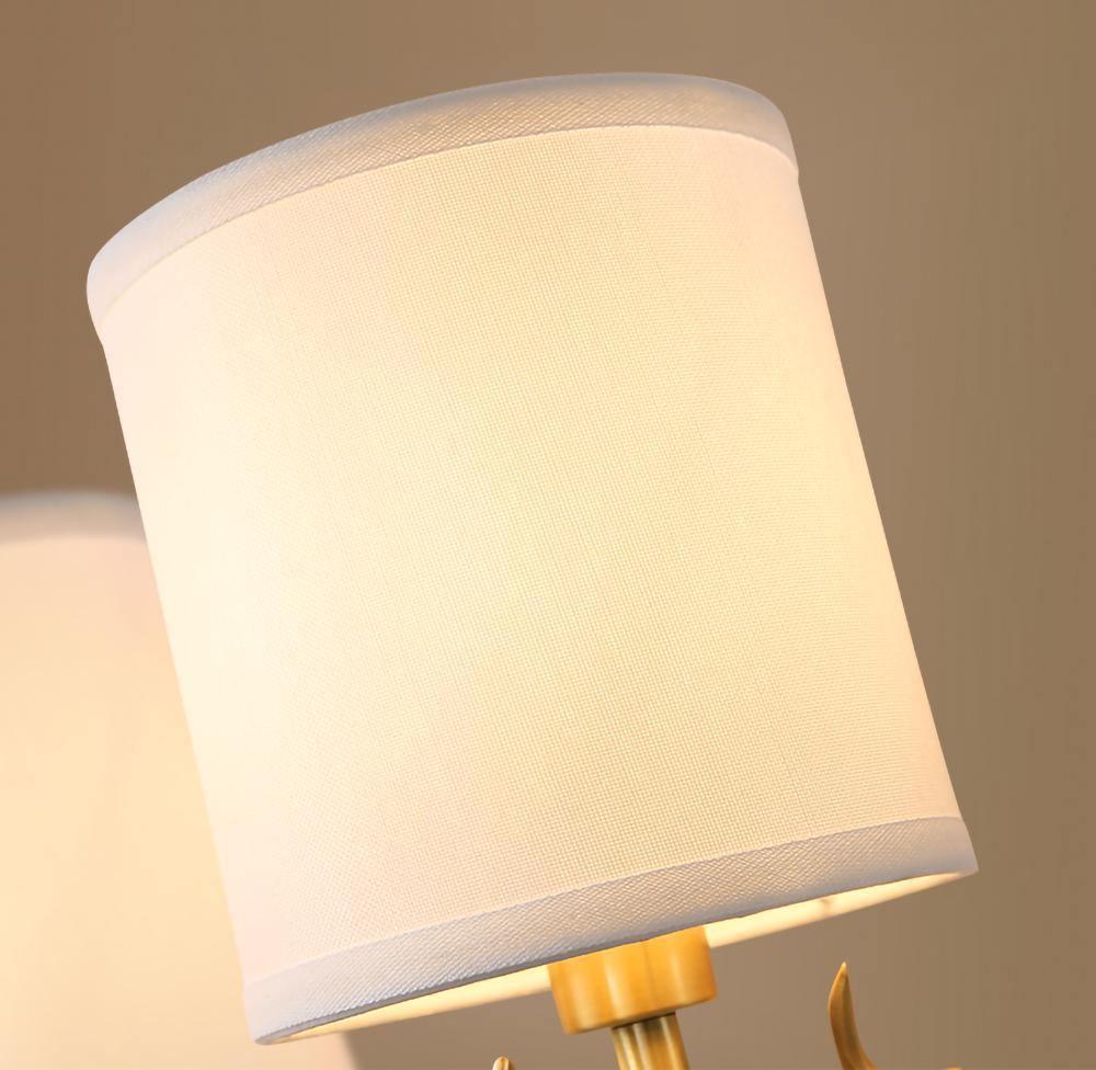 Noble Elegance Deer Head Brass Wall Light - Neutral Decor