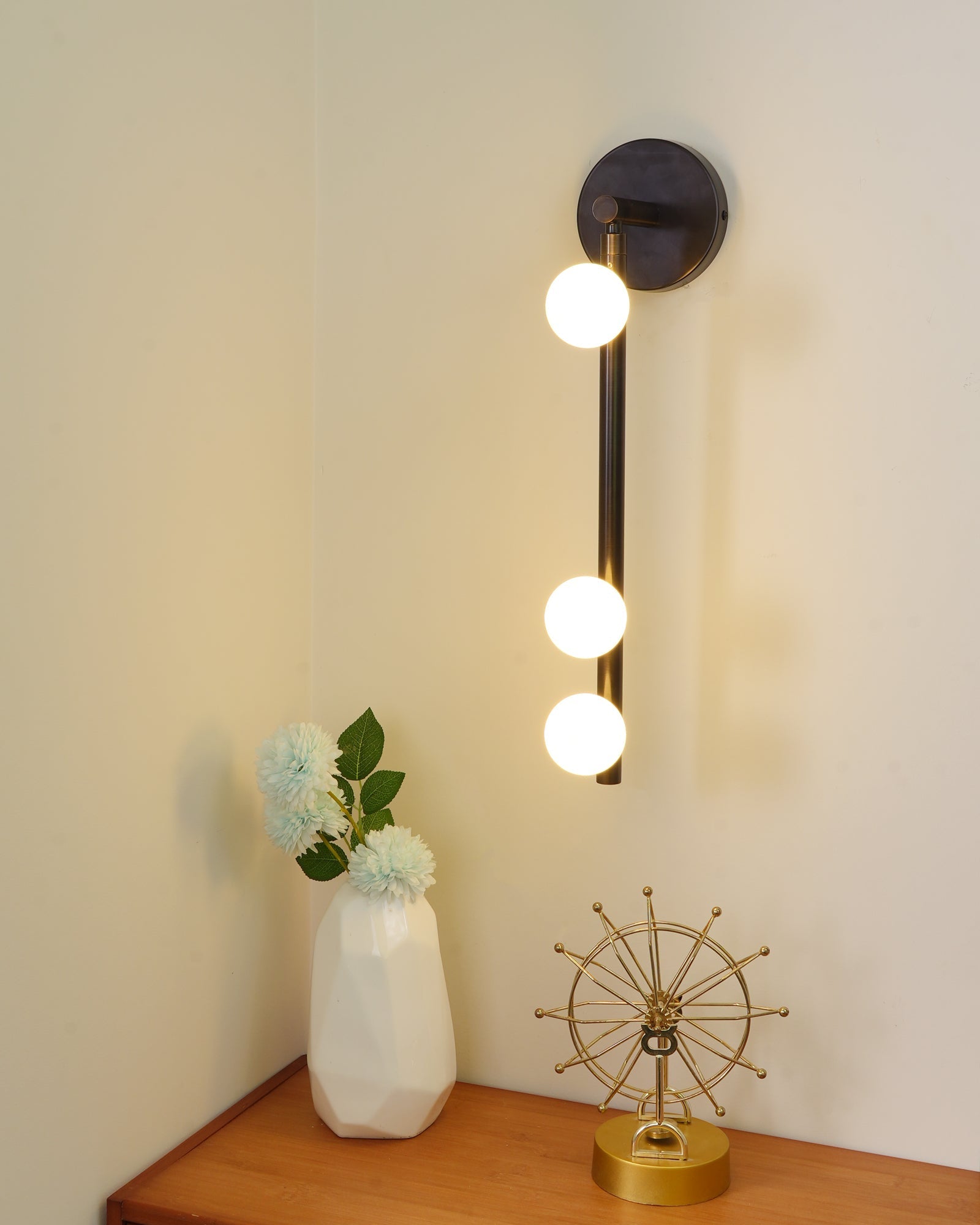 Rory Modern Minimalist Tube Brass Glass Wall Lamp - Neutral Decor