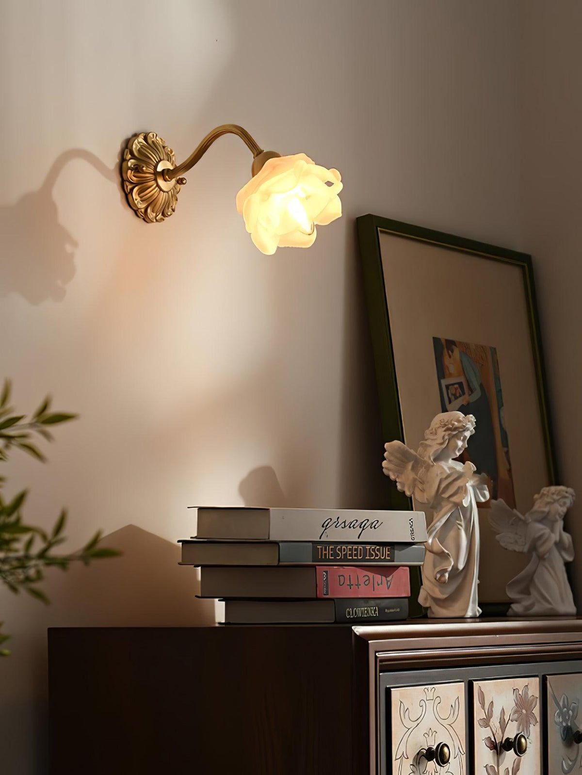 Palo Brass Floral Luxury Wall Lamp