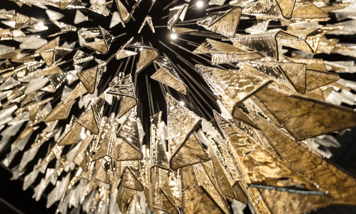 Nyvinia Glass Feather-Shape Chandelier