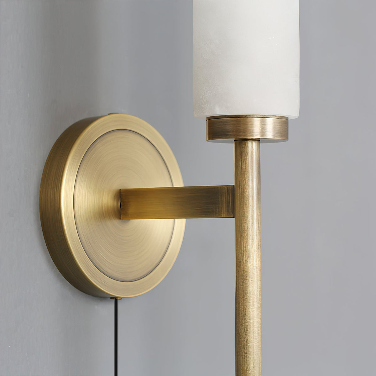 Reniielle Plug-in Wall Lamp
