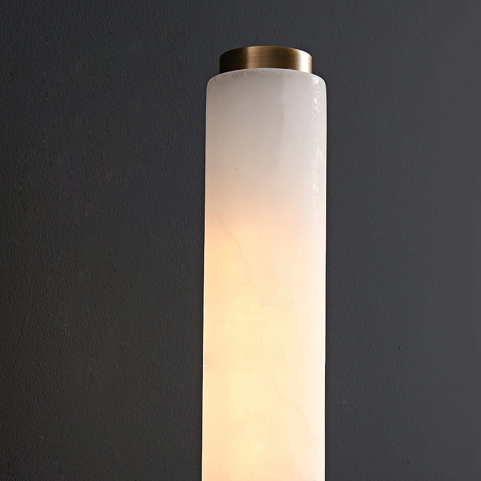 Reniielle Plug-in Wall Lamp