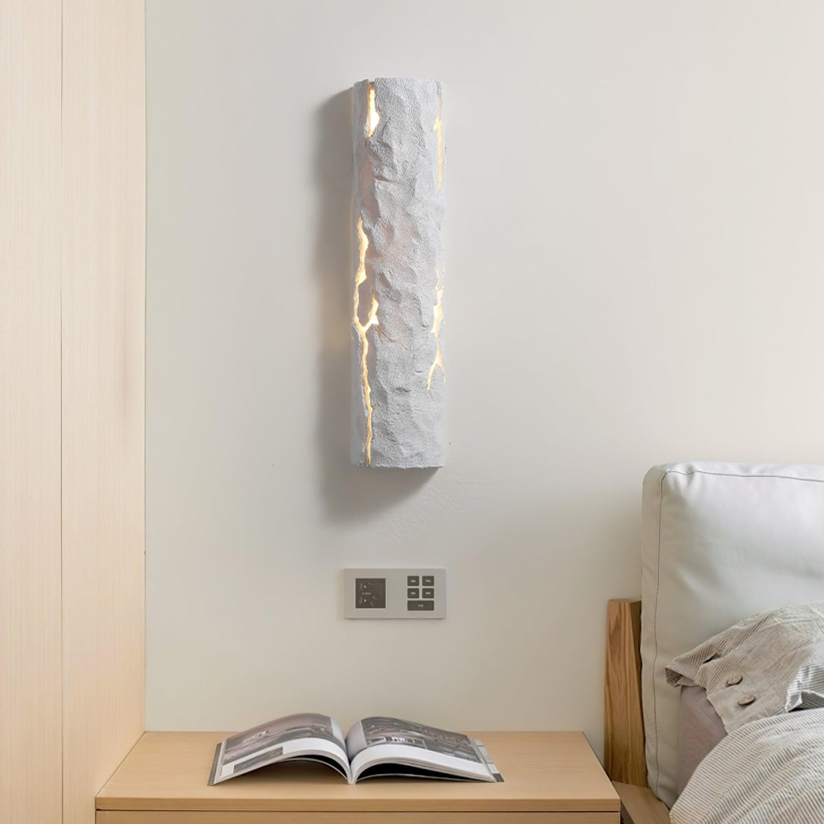 Lorelei Broken Bark Resin Wall Light