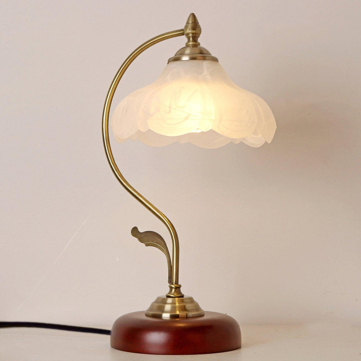 Velivise Retro Flower Table Lamp