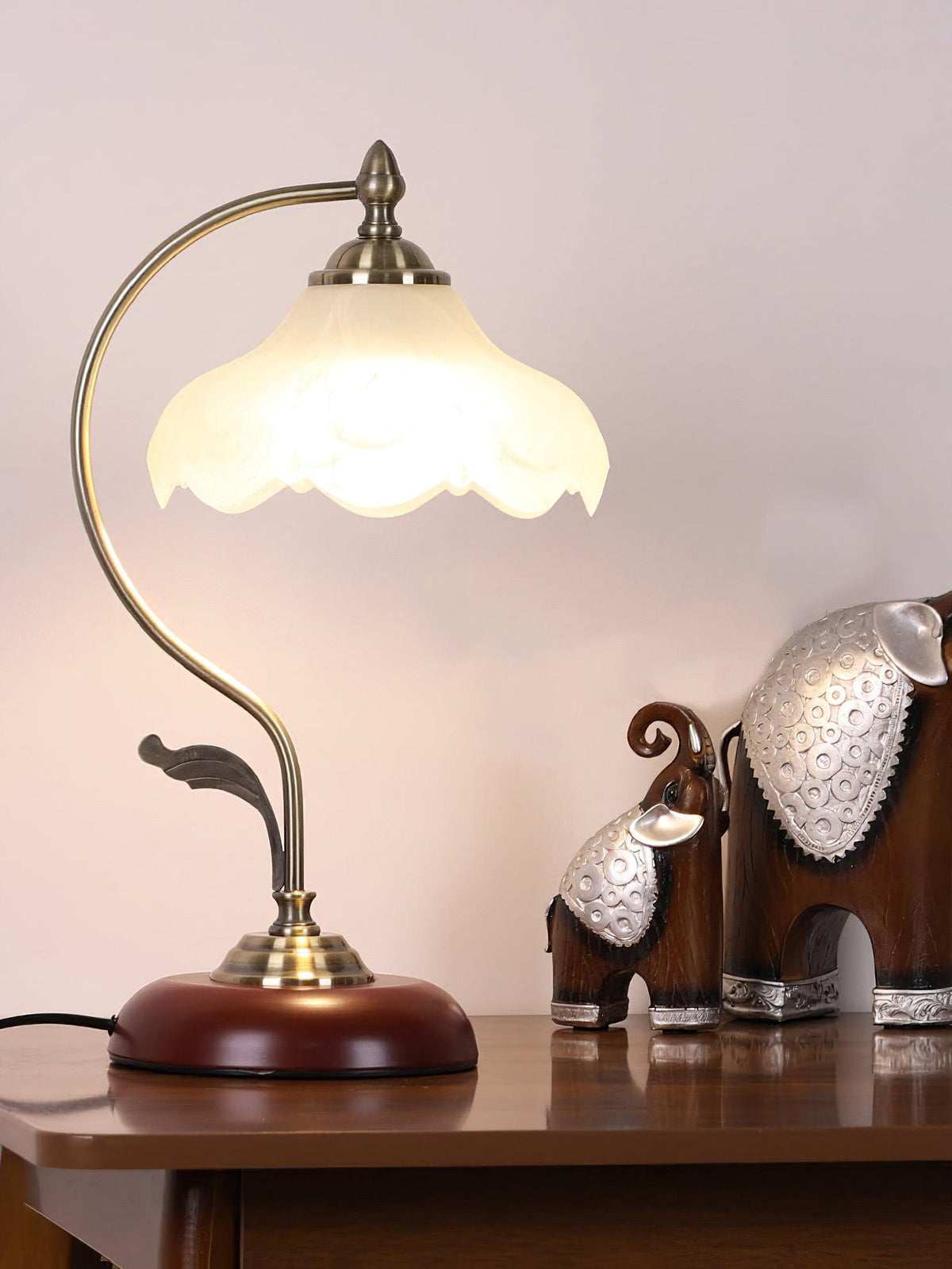Velivise Retro Flower Table Lamp