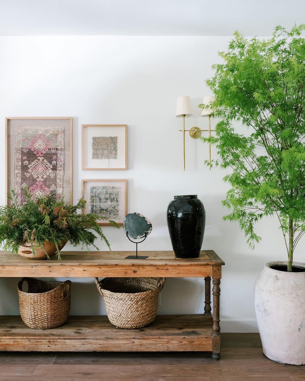 Lioranella Wall Lamp