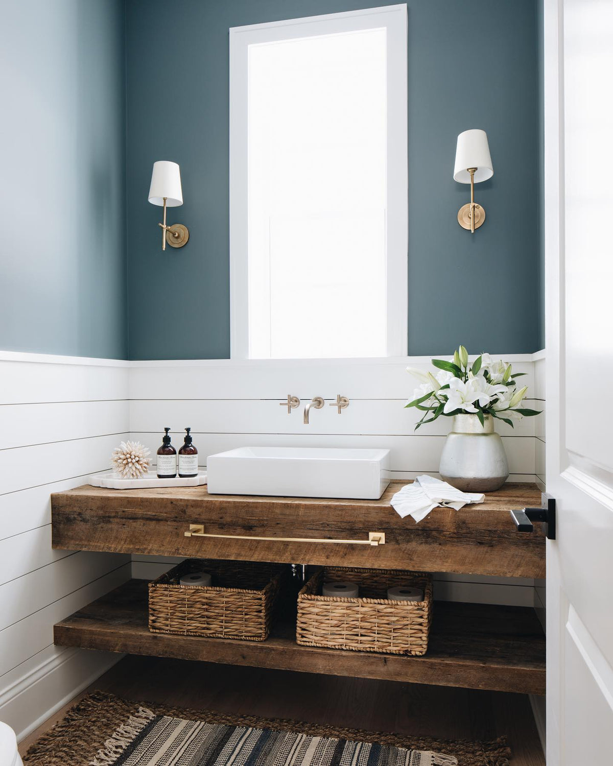 Lioranella Wall Lamp