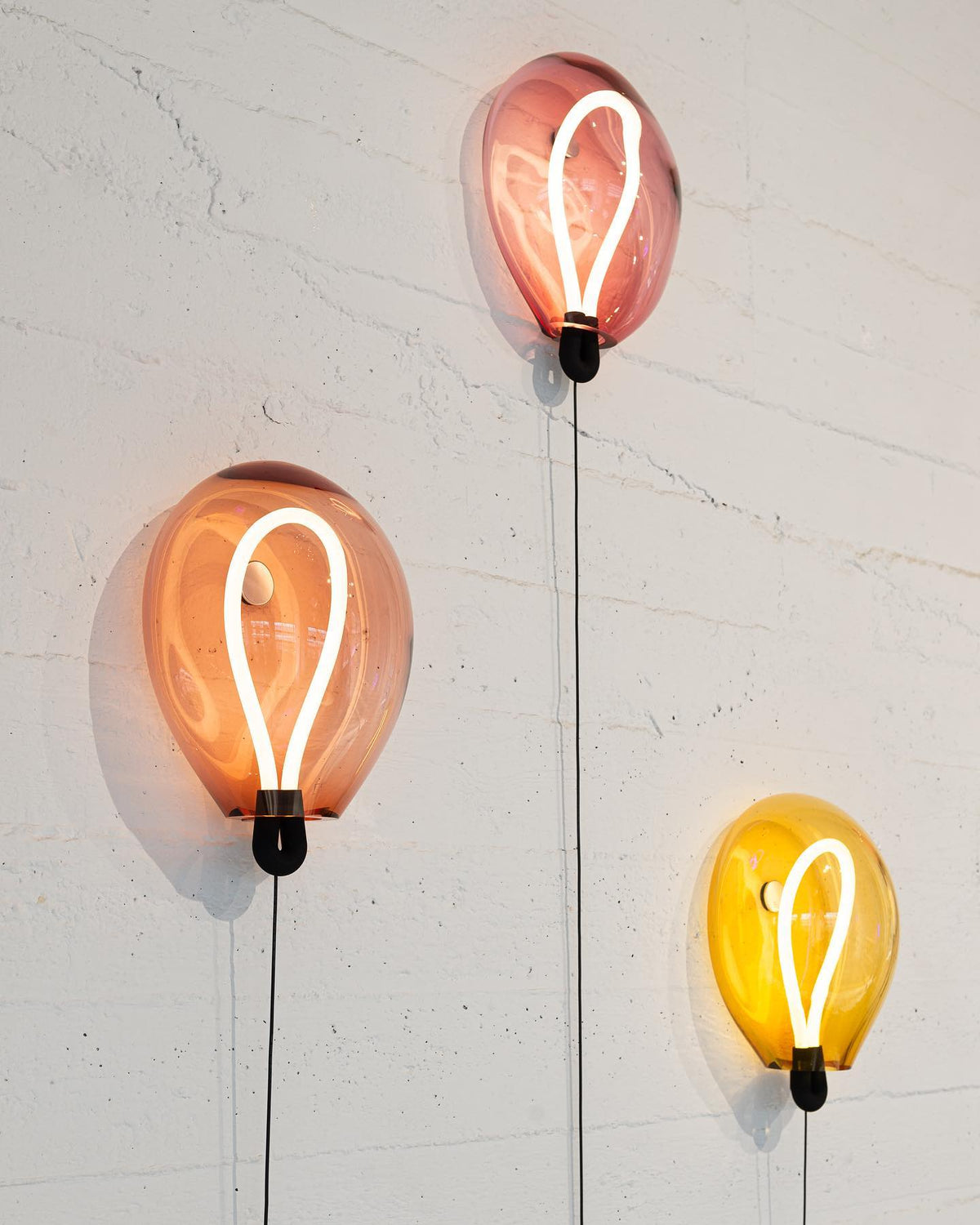 Lysolila Premium Nordic Art Glass Wall Light