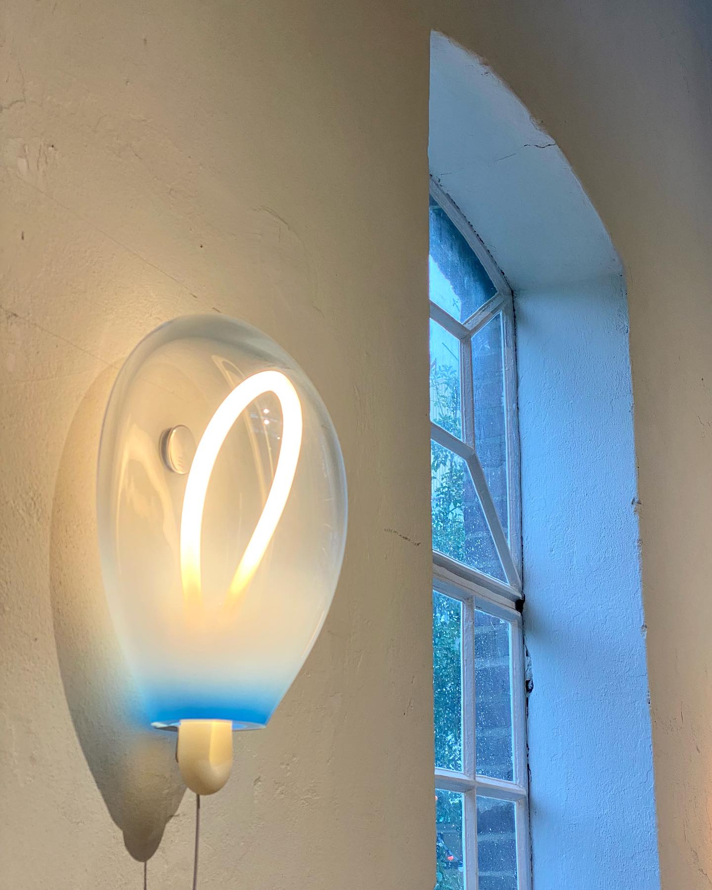 Lysolila Premium Nordic Art Glass Wall Light