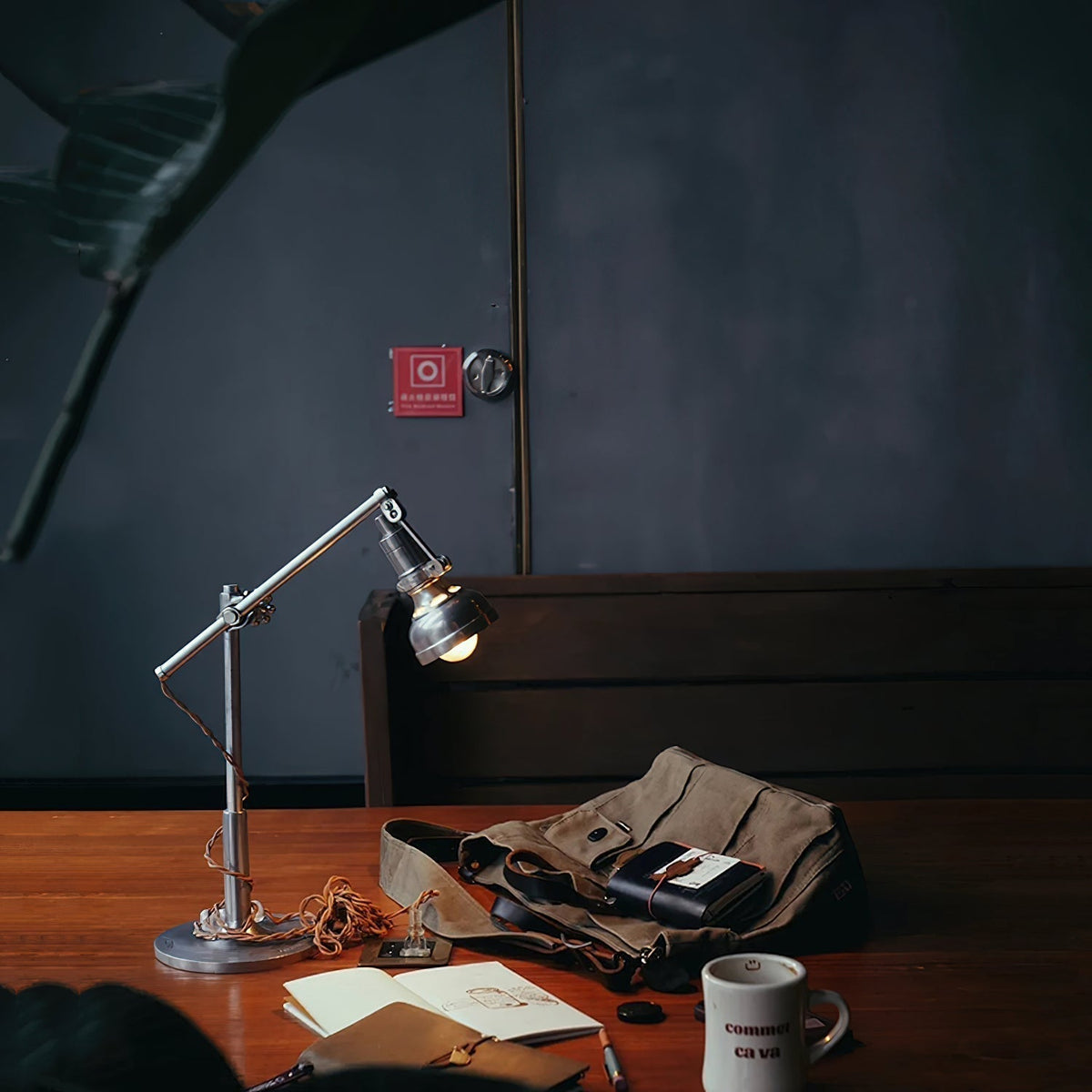 Calivaine Table Lamp