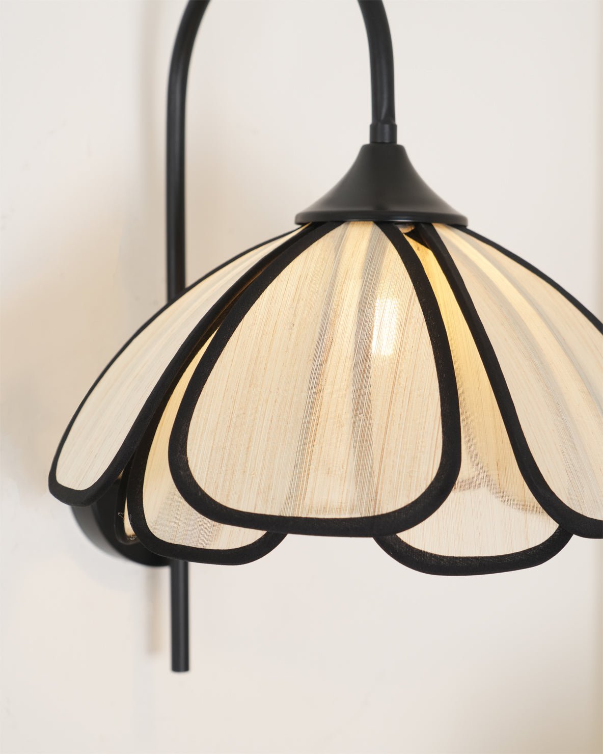 Ivsiliel Natural Burnt Petal Wall Lamp - Neutral Decor
