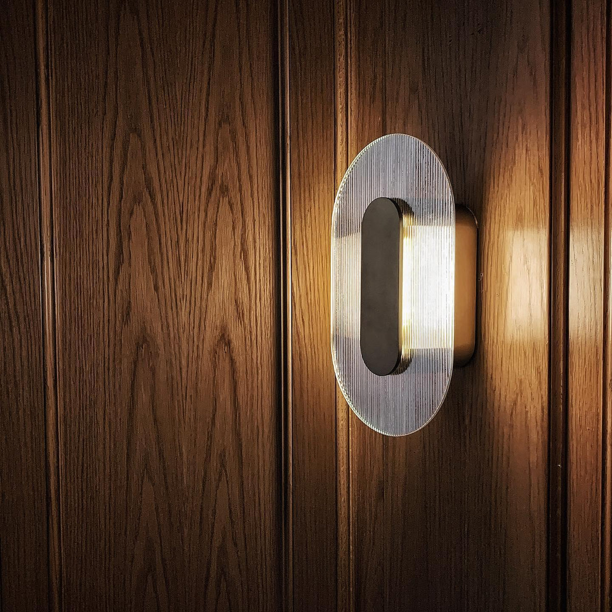 Dexven Premium Nordic Art Button Glass Wall Lamp