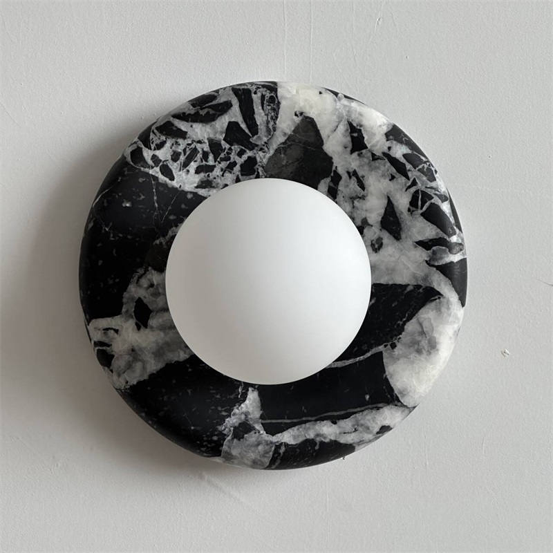 Uvinos Wall Lamp