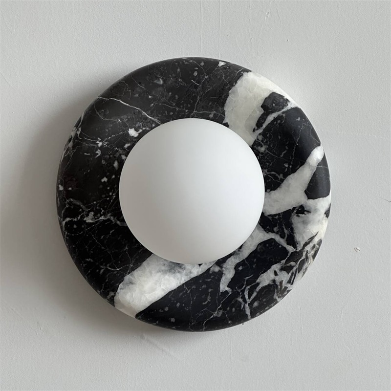 Uvinos Wall Lamp