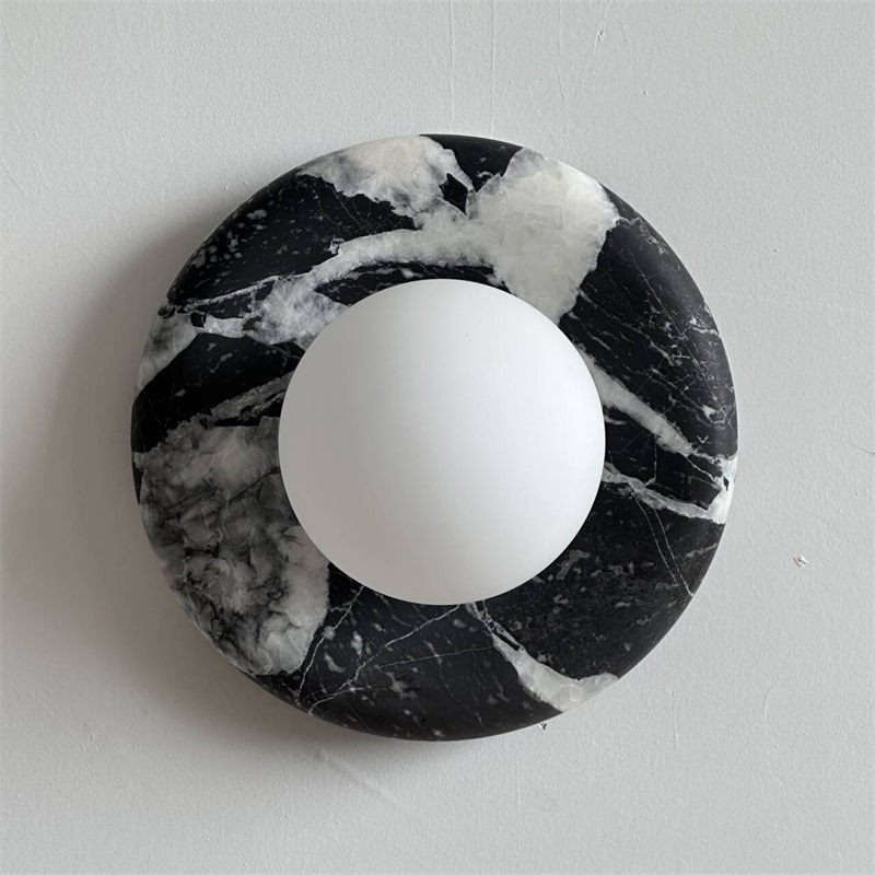 Uvinos Wall Lamp