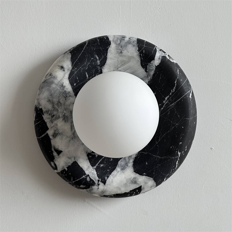 Uvinos Wall Lamp