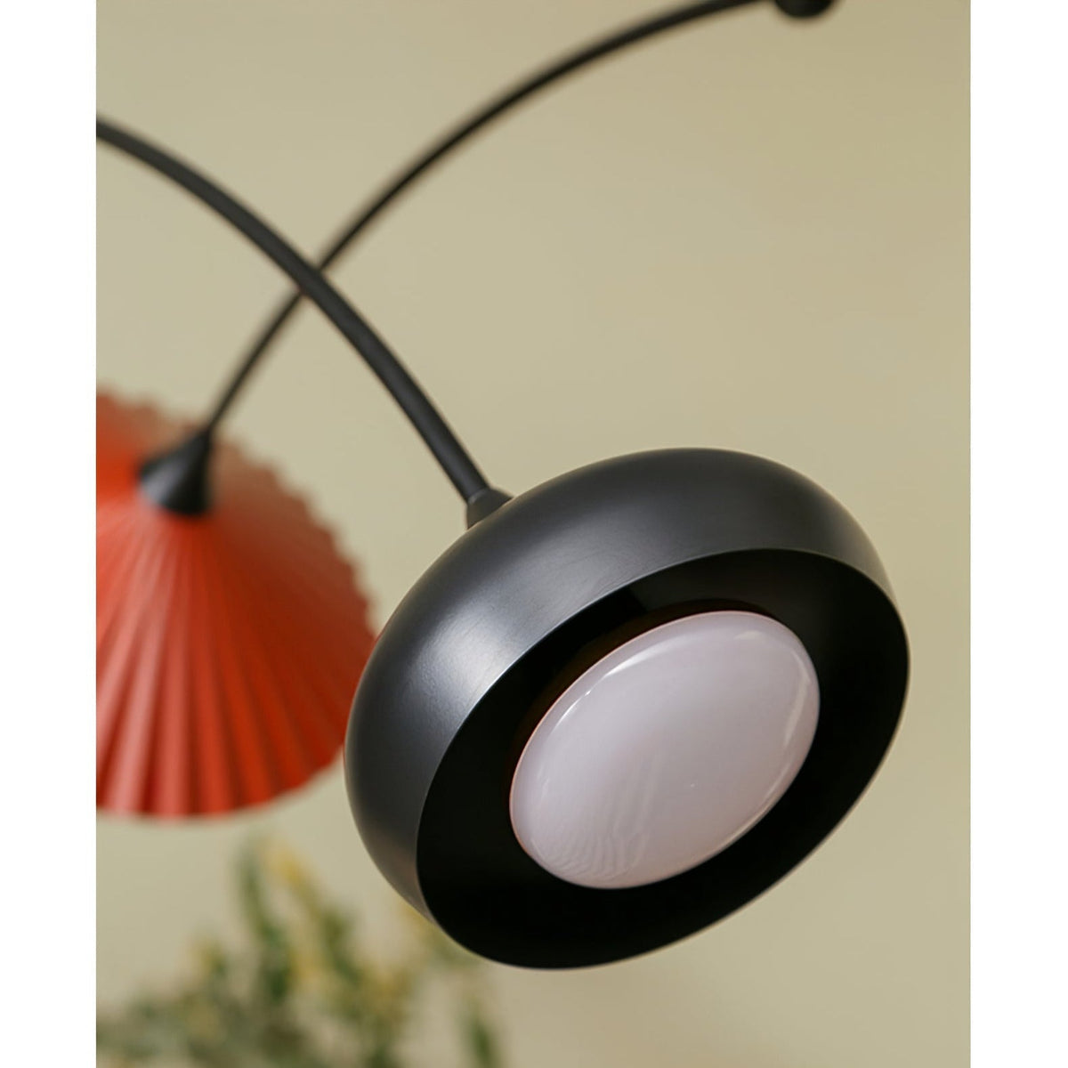 FloraCurv Glass Artisan Pendant Light