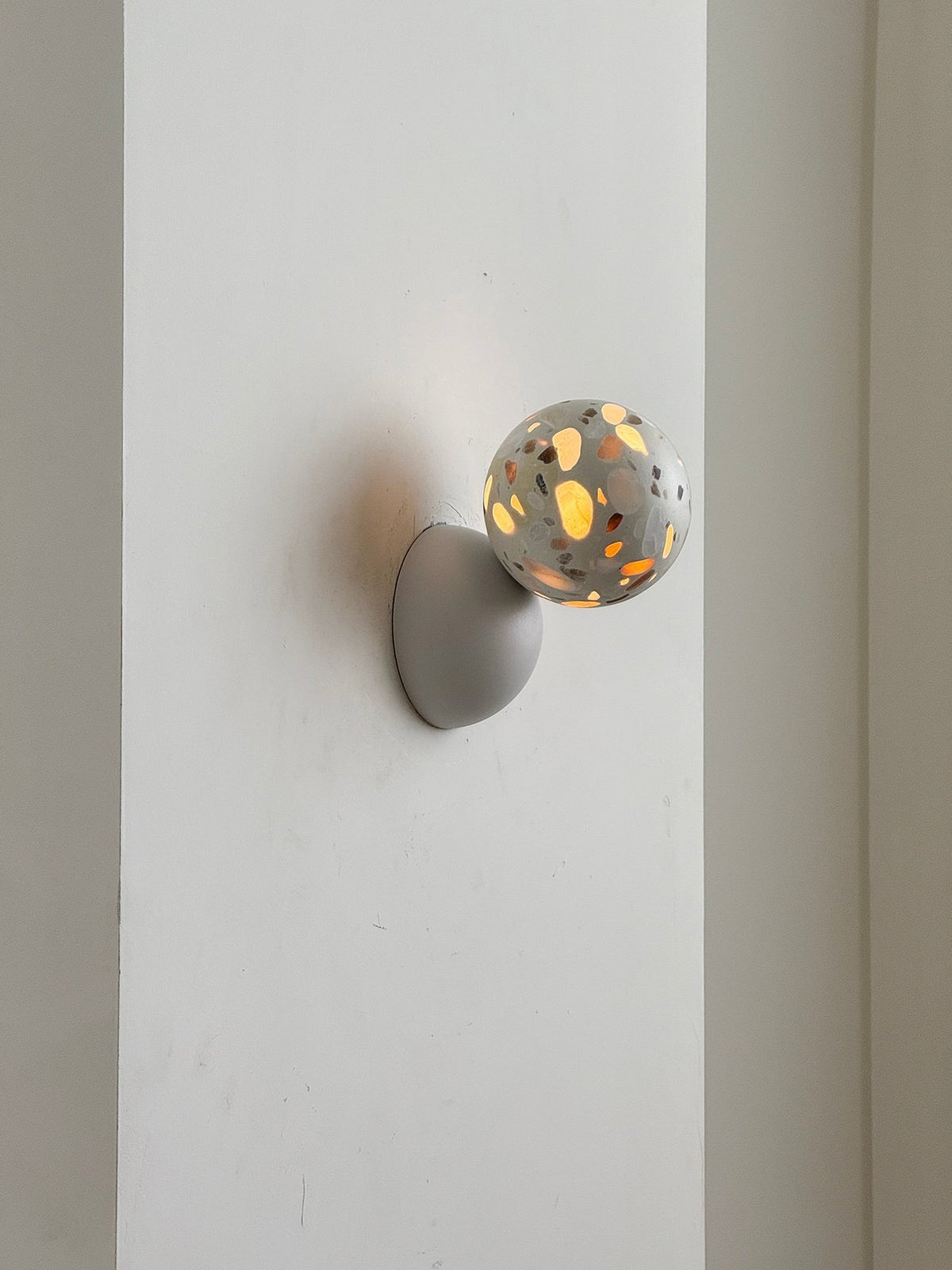 Terielora Wall Lamp