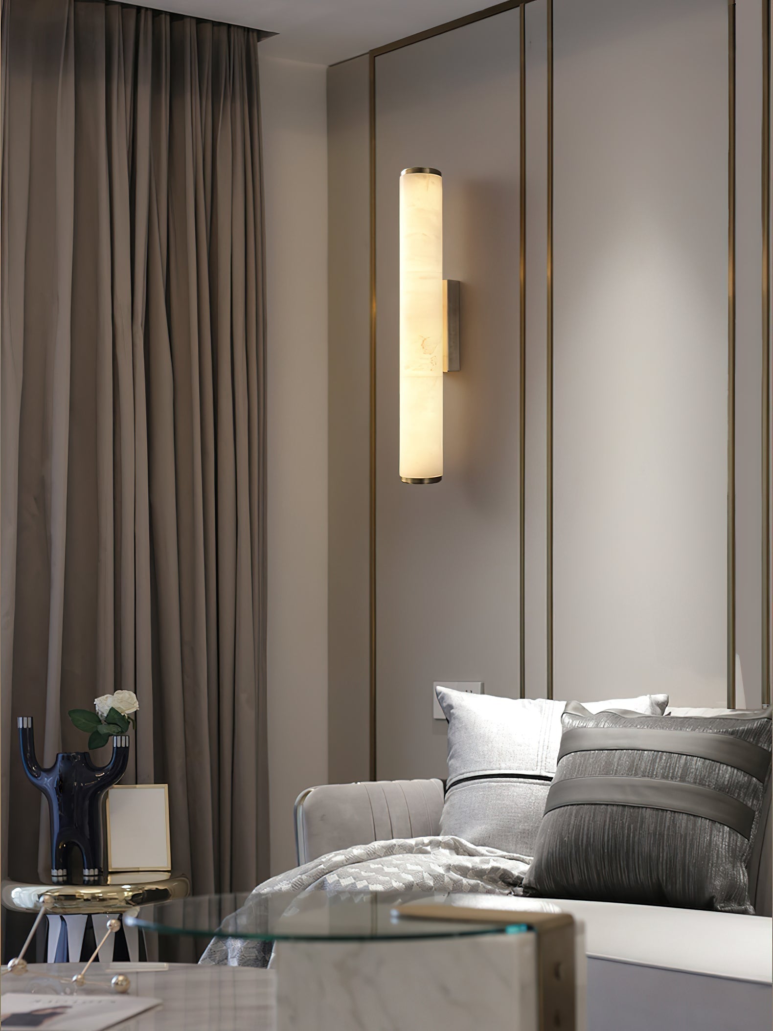 Velarelia Wall Lamp