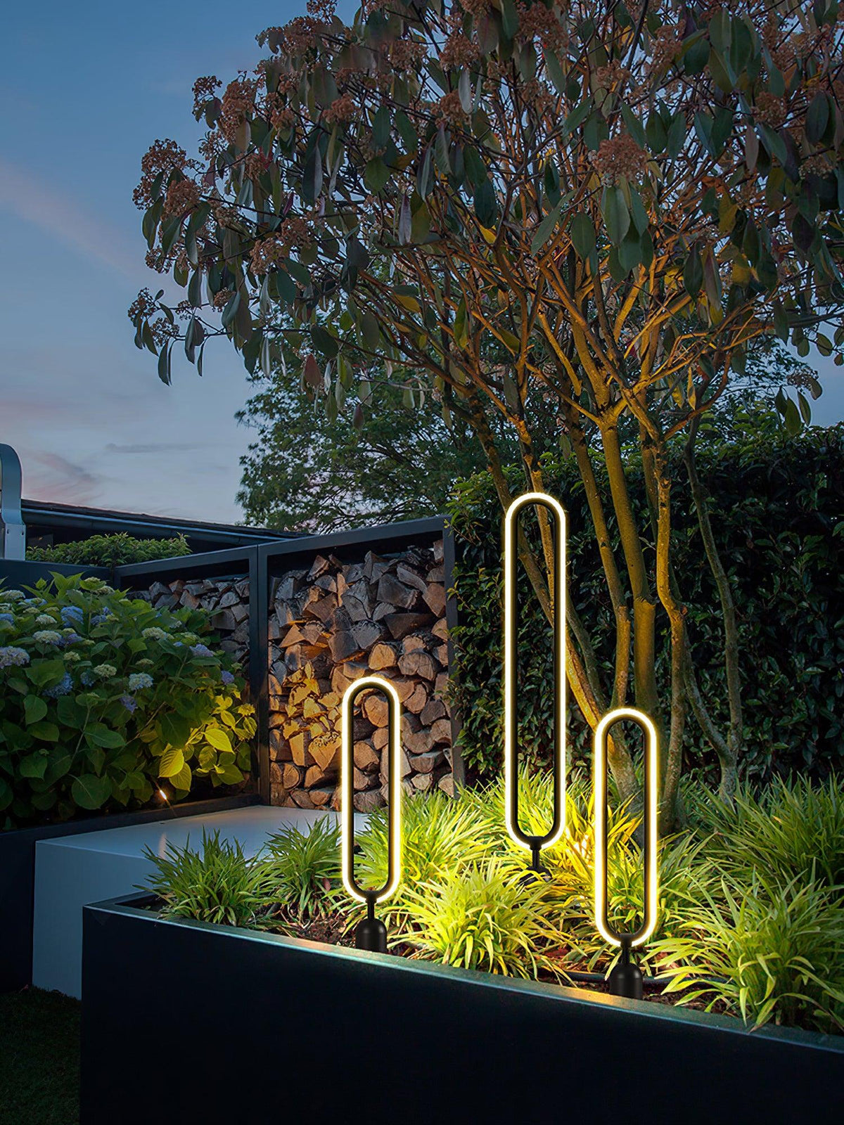 Ovalor Black Garden Outdoor Light